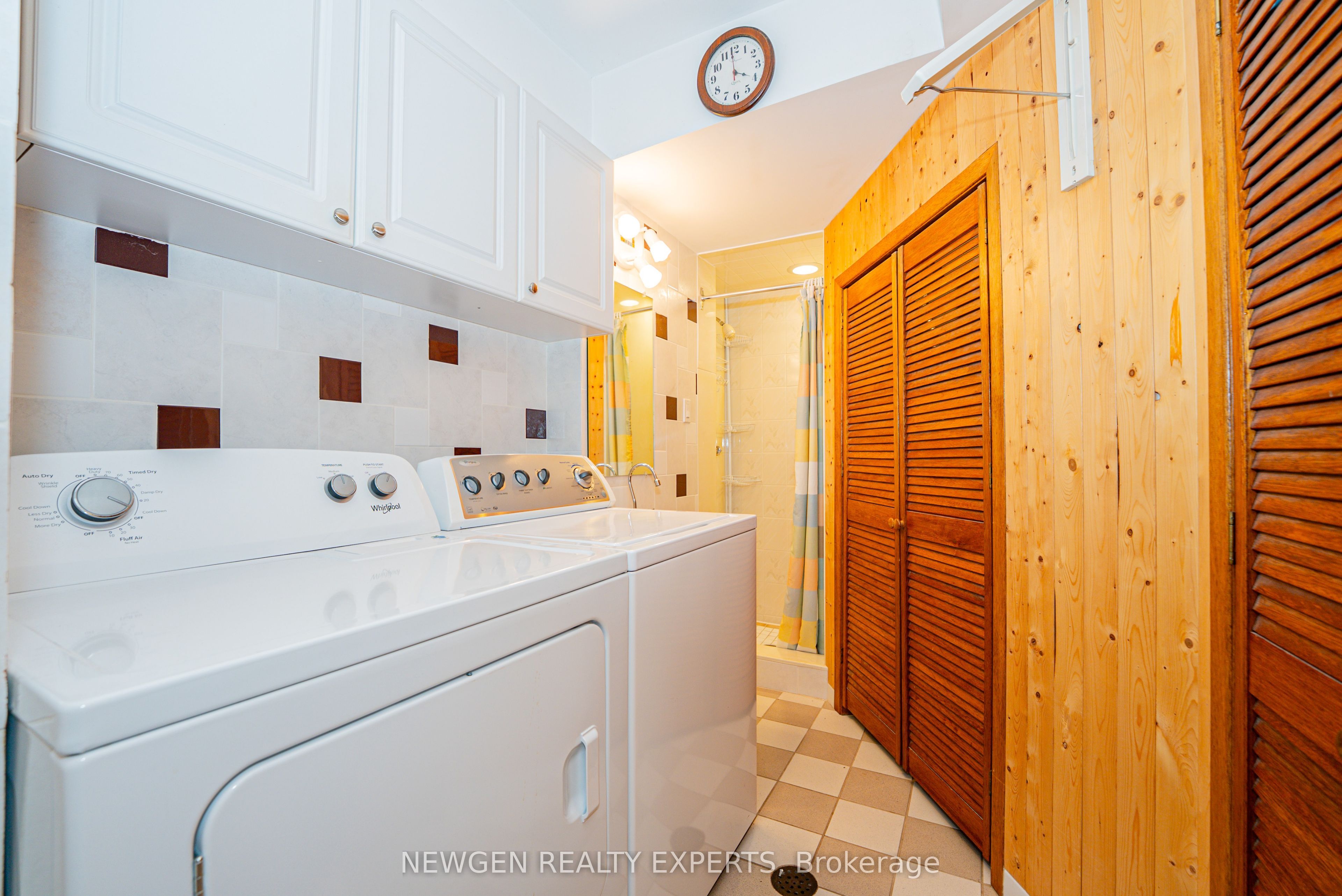 46 Dearbourne Boulevard 56 Property Photo 26