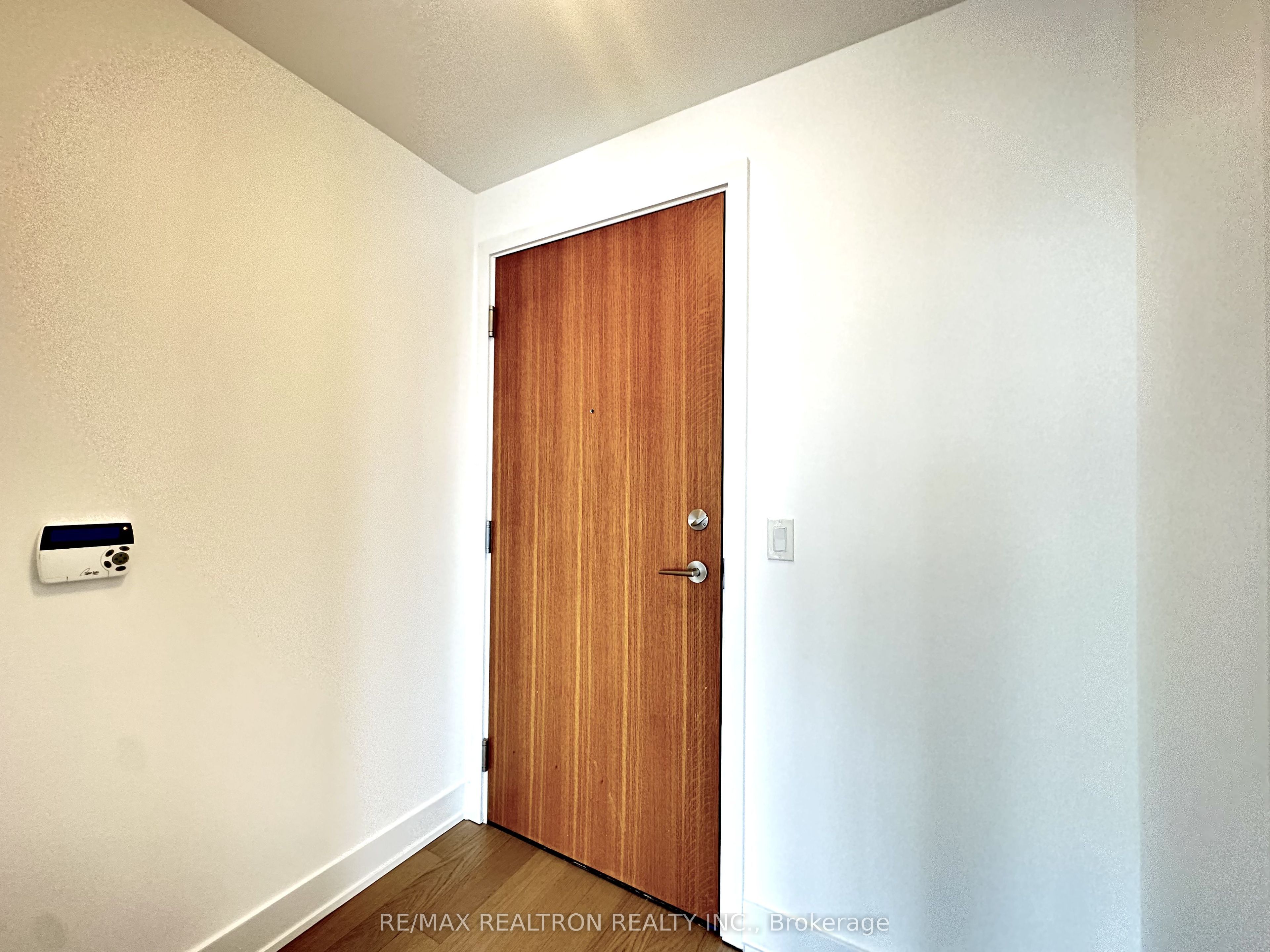 30 Shore Breeze Drive 5202 Property Photo 3