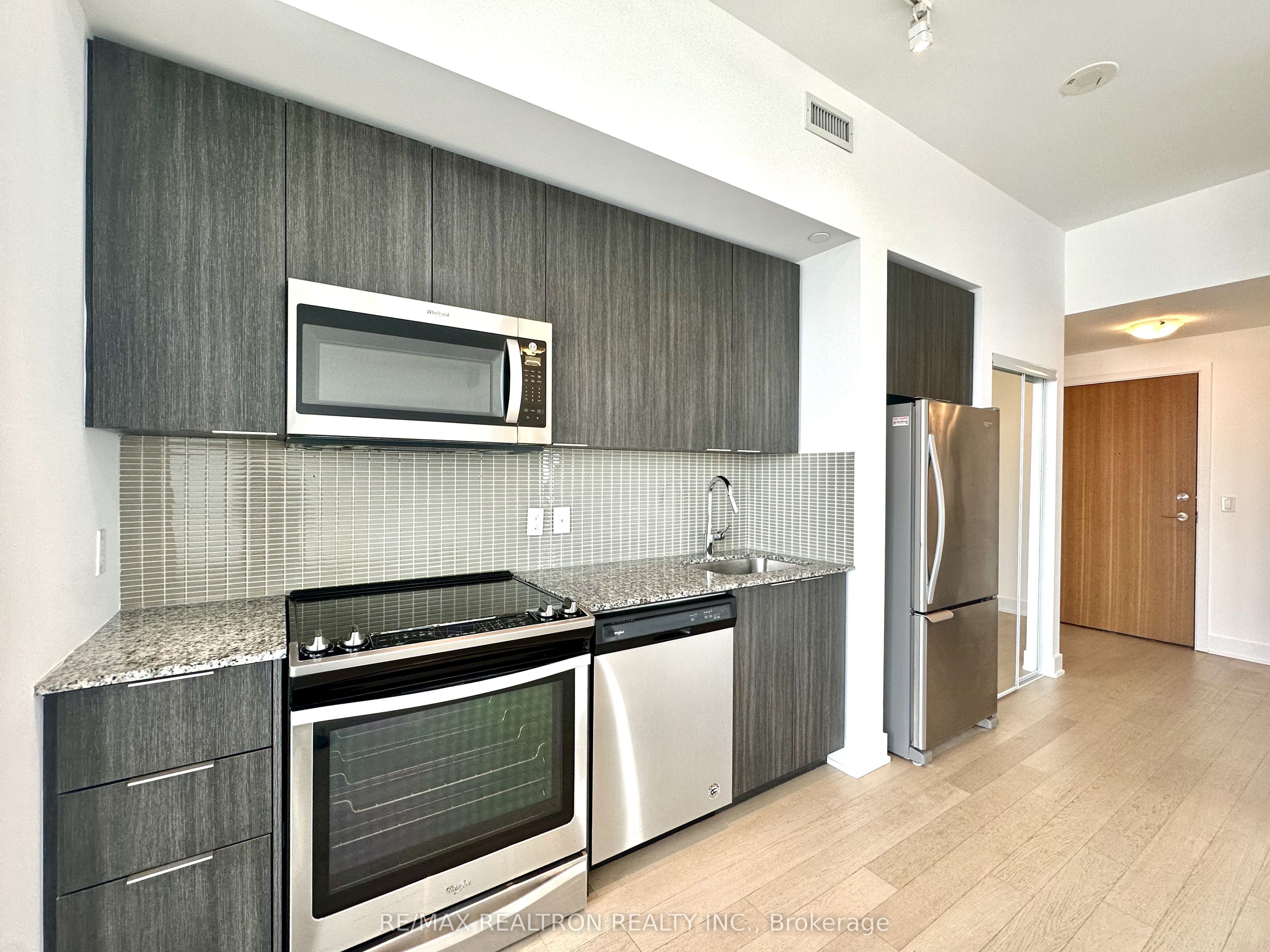 30 Shore Breeze Drive 5202 Property Photo 6