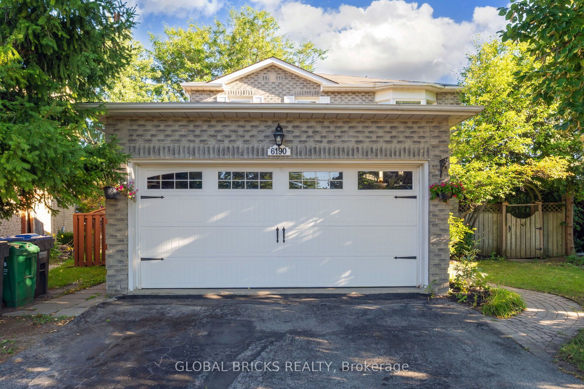 6190 Saltmarsh Court Property Photo 1