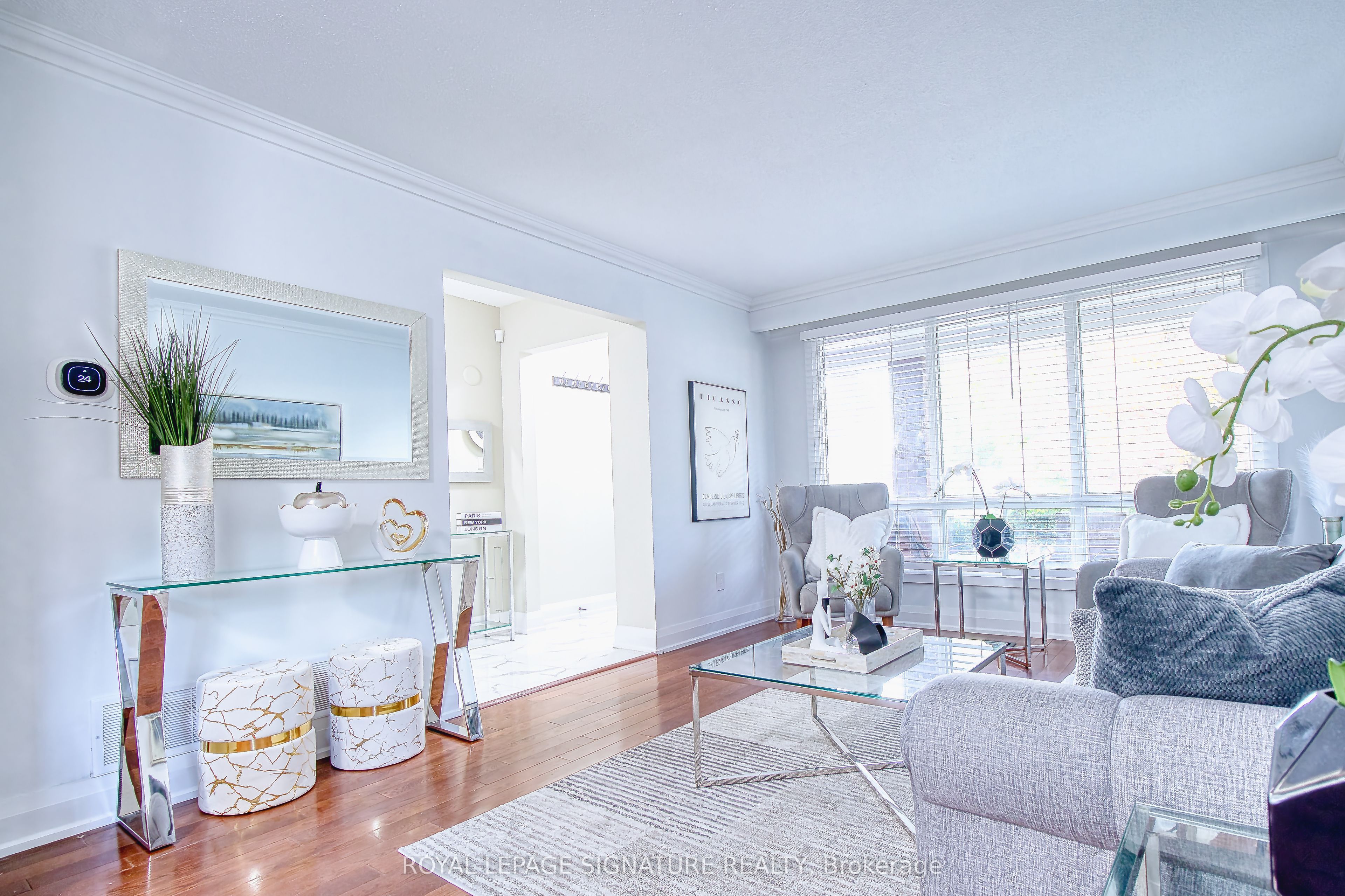 1414 Harmsworth Square Property Photo 11