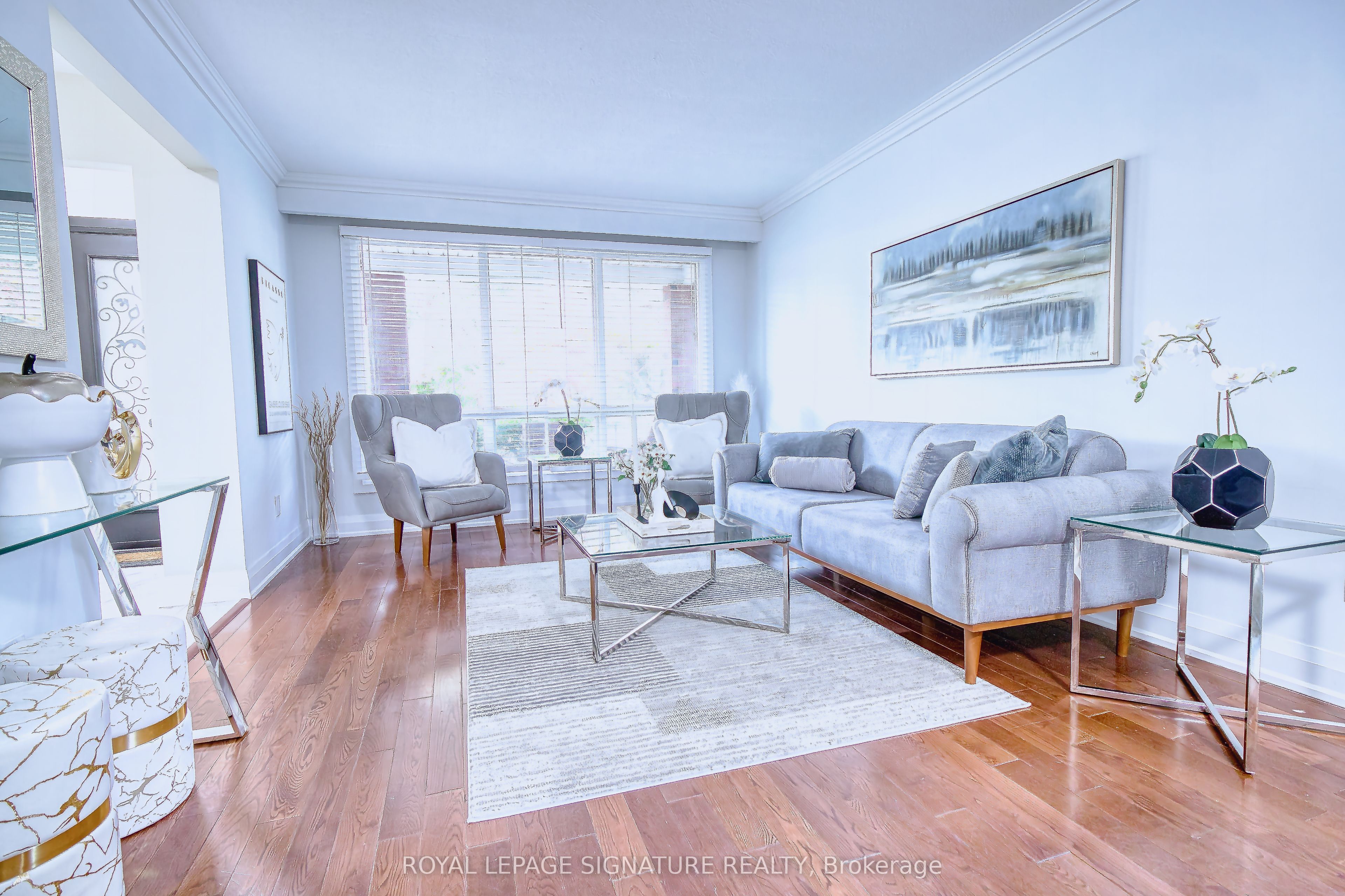 1414 Harmsworth Square Property Photo 13