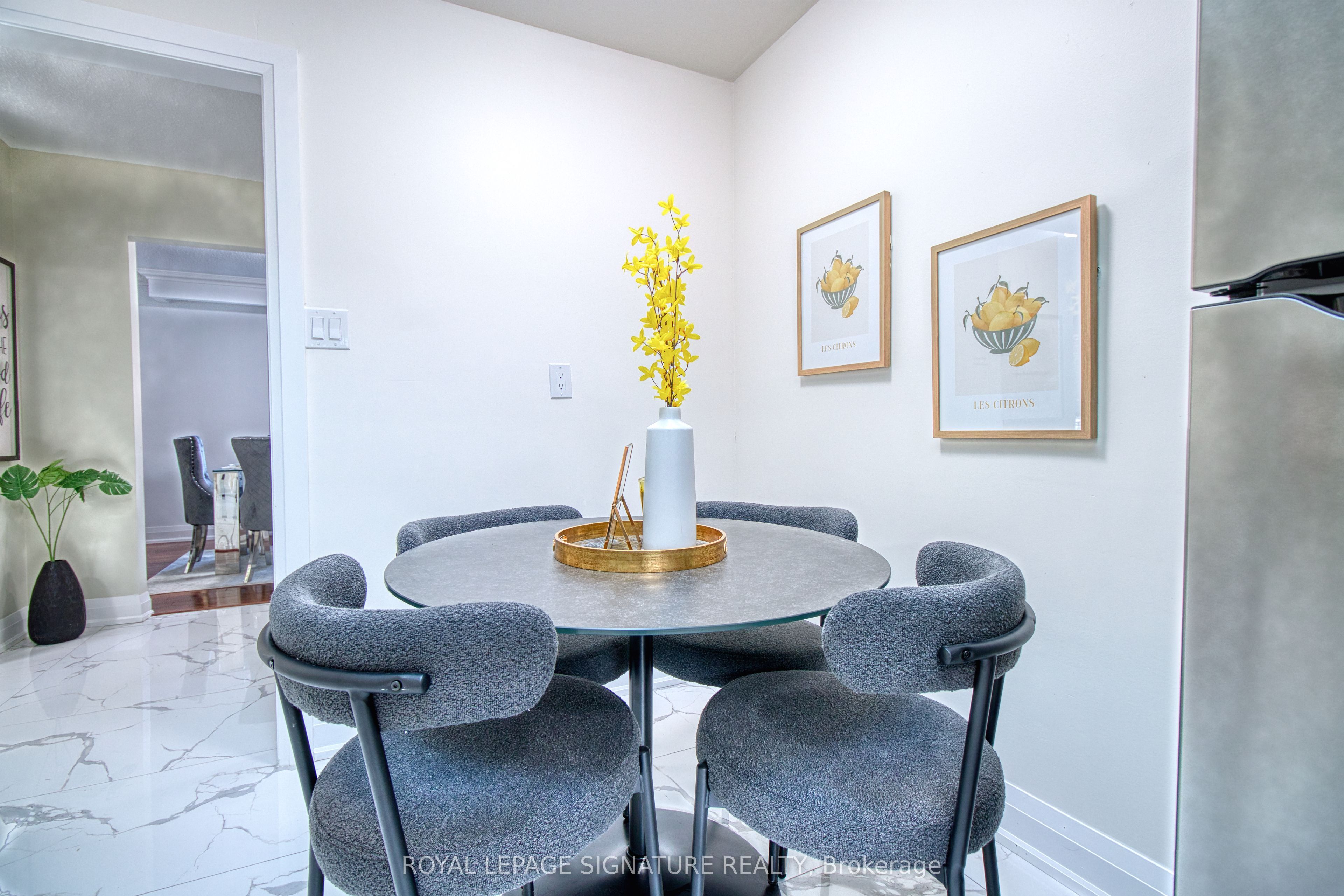 1414 Harmsworth Square Property Photo 21