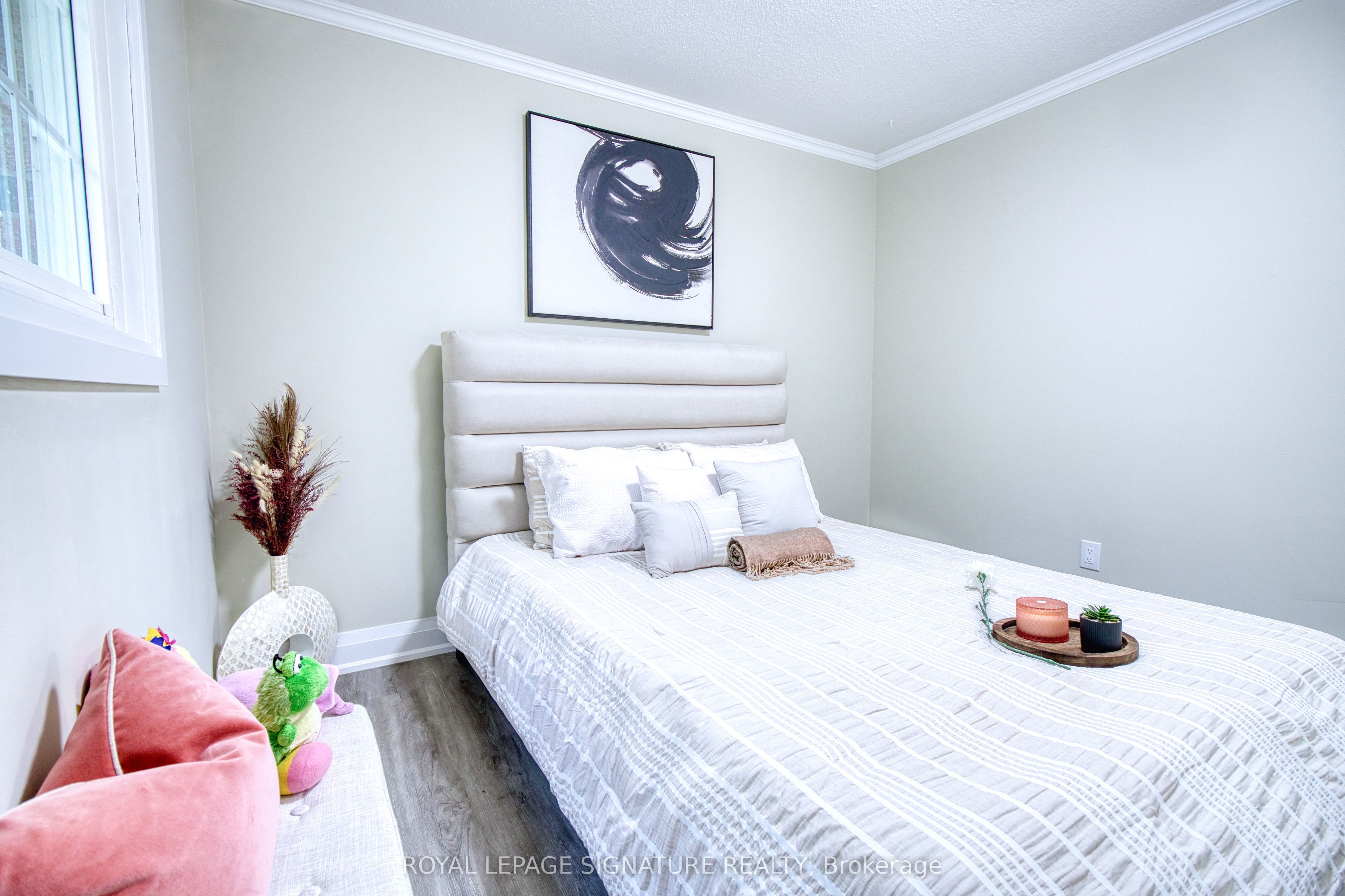 1414 Harmsworth Square Property Photo 28