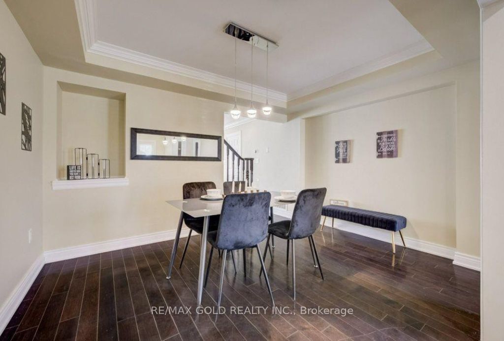 688 Hepburn Road Property Photo 6