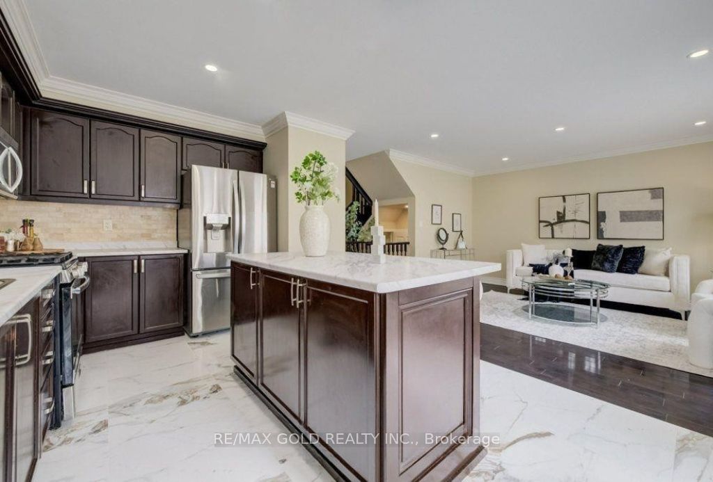688 Hepburn Road Property Photo 16