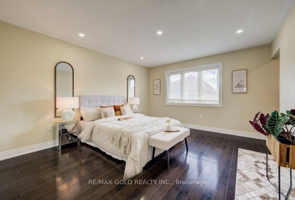 688 Hepburn Road Property Photo 23