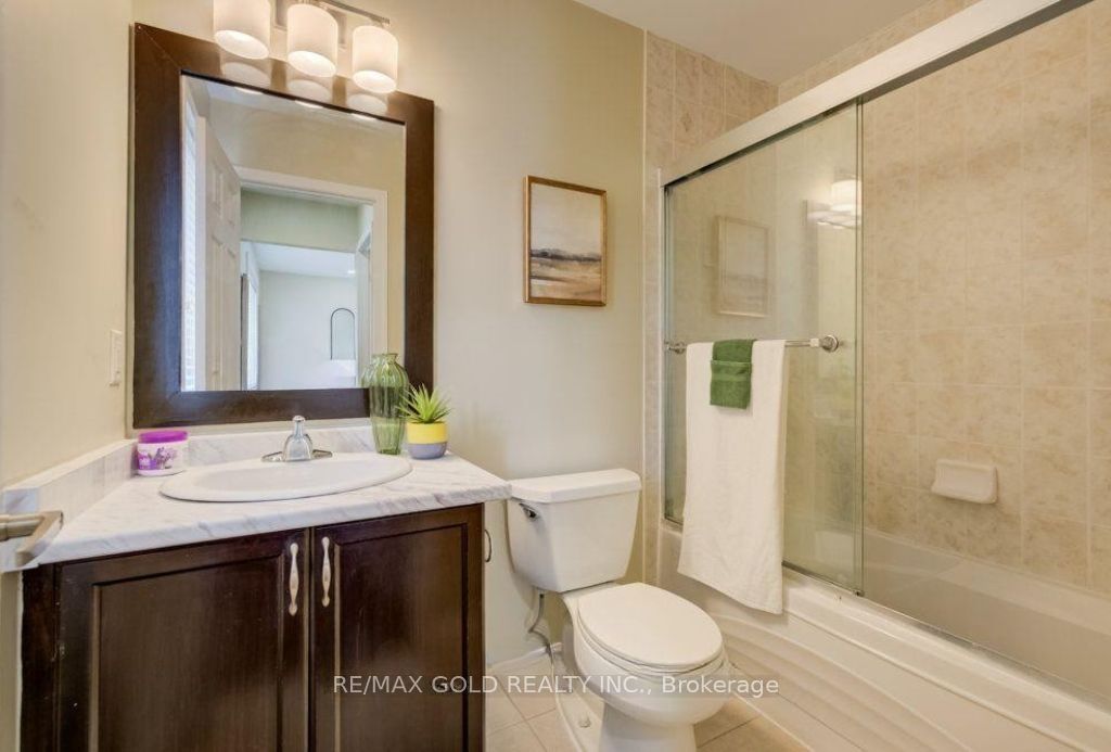 688 Hepburn Road Property Photo 25