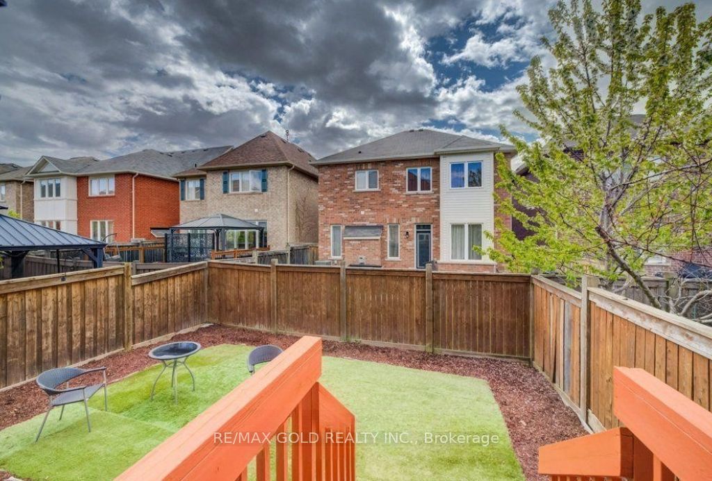 688 Hepburn Road Property Photo 26