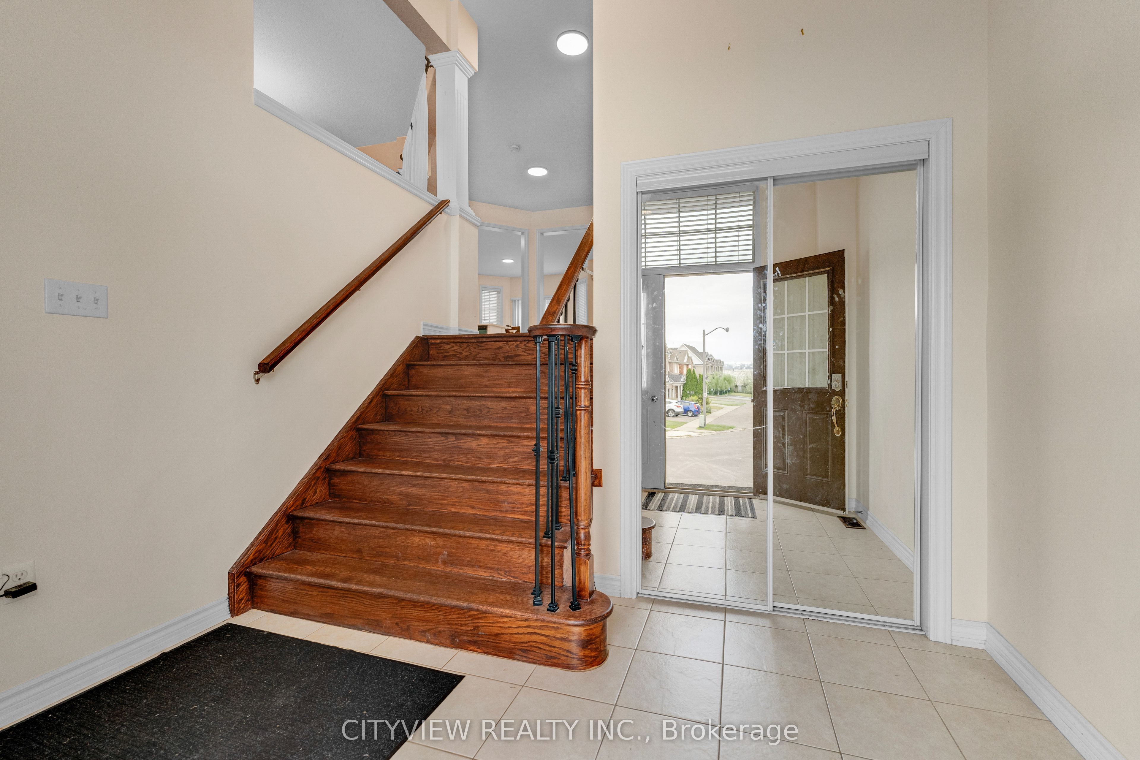 569 Miller Way Property Photo 8