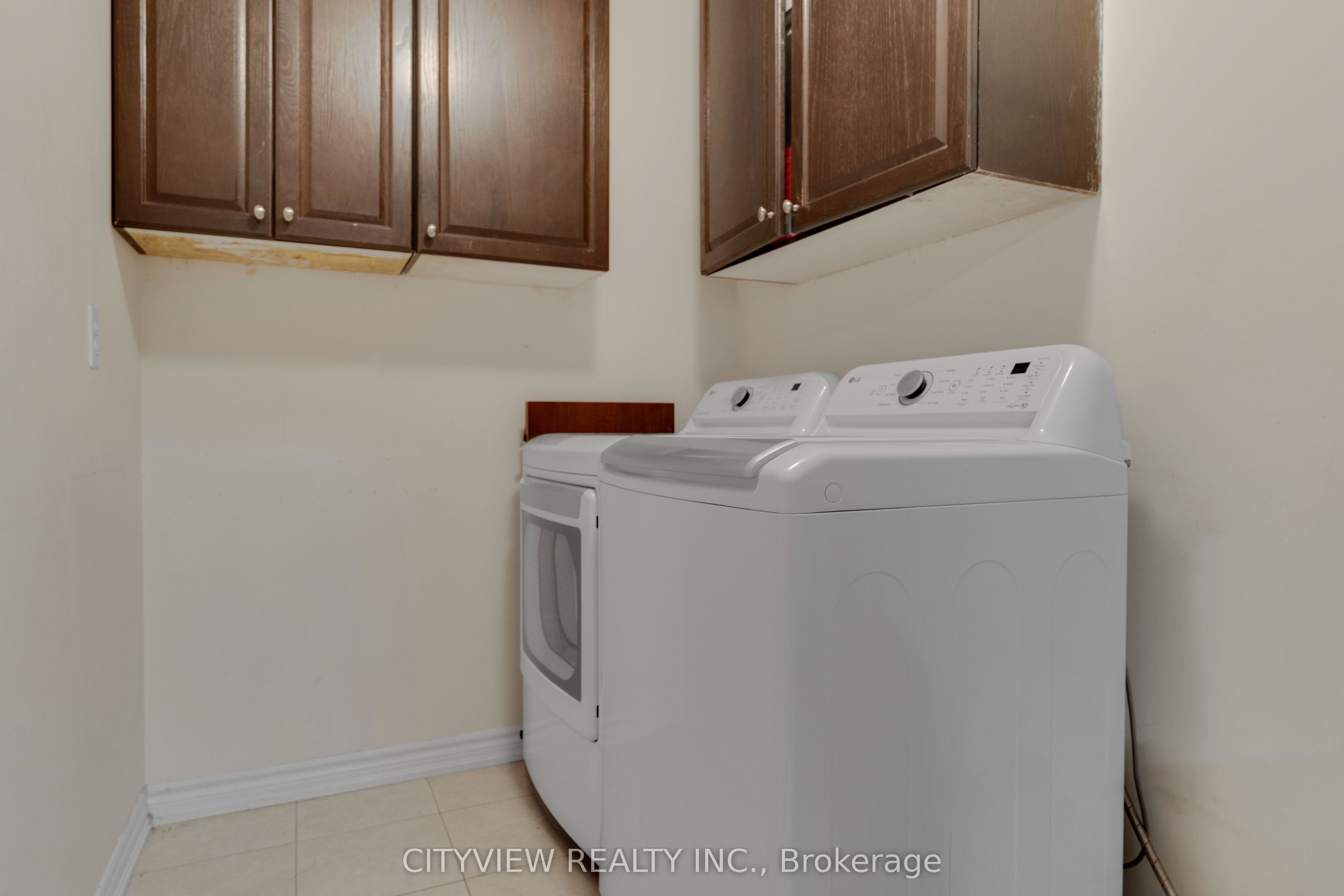 569 Miller Way Property Photo 34