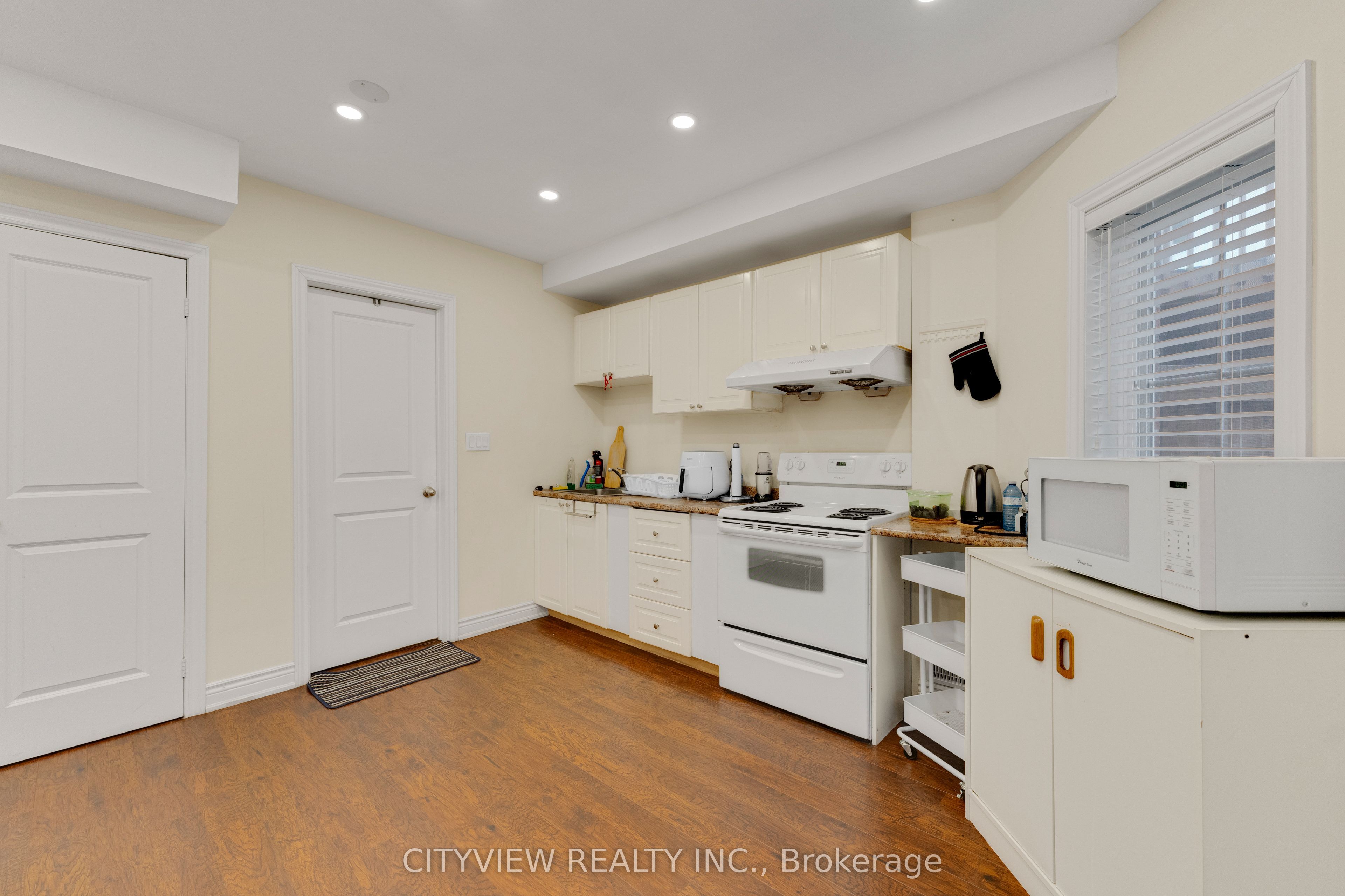 569 Miller Way Property Photo 39