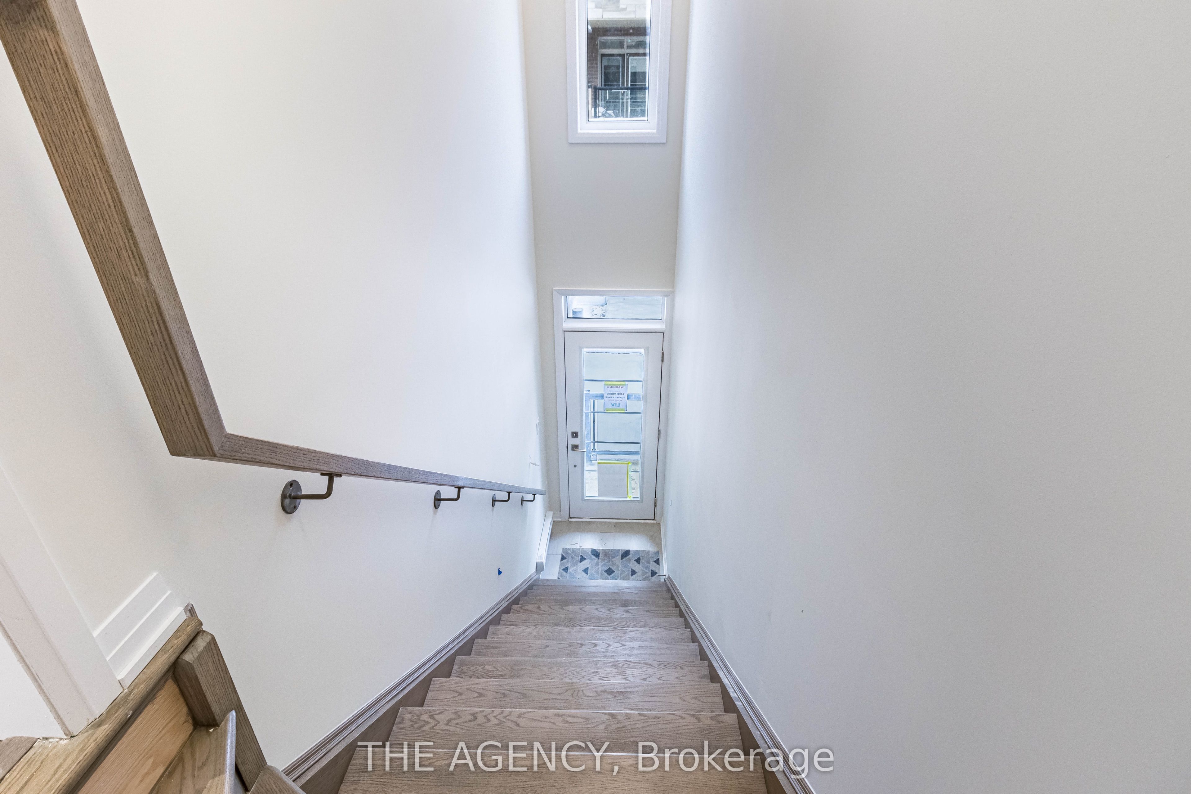45 Fieldridge Crescent 24 Property Photo 5