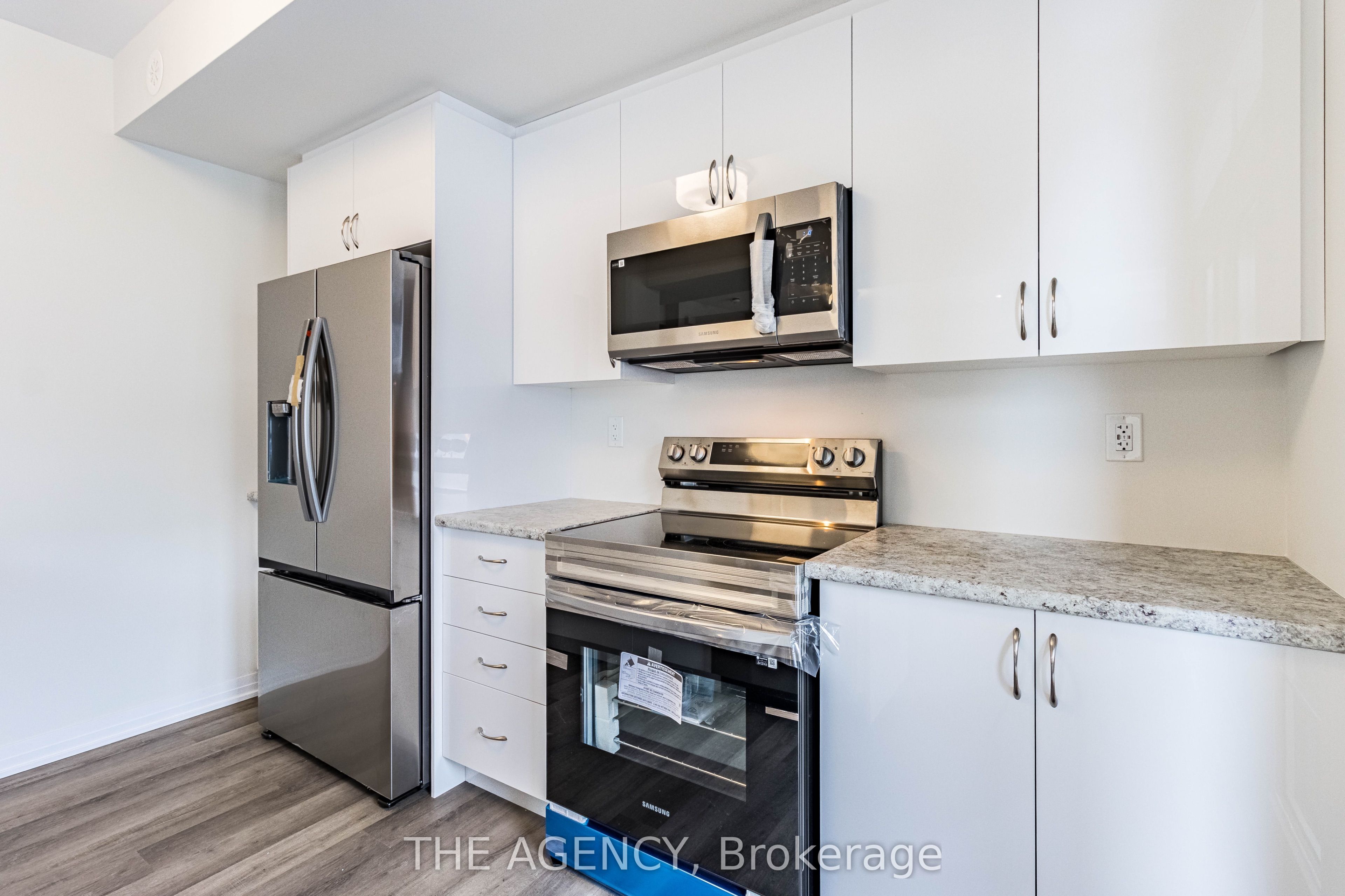 45 Fieldridge Crescent 24 Property Photo 10