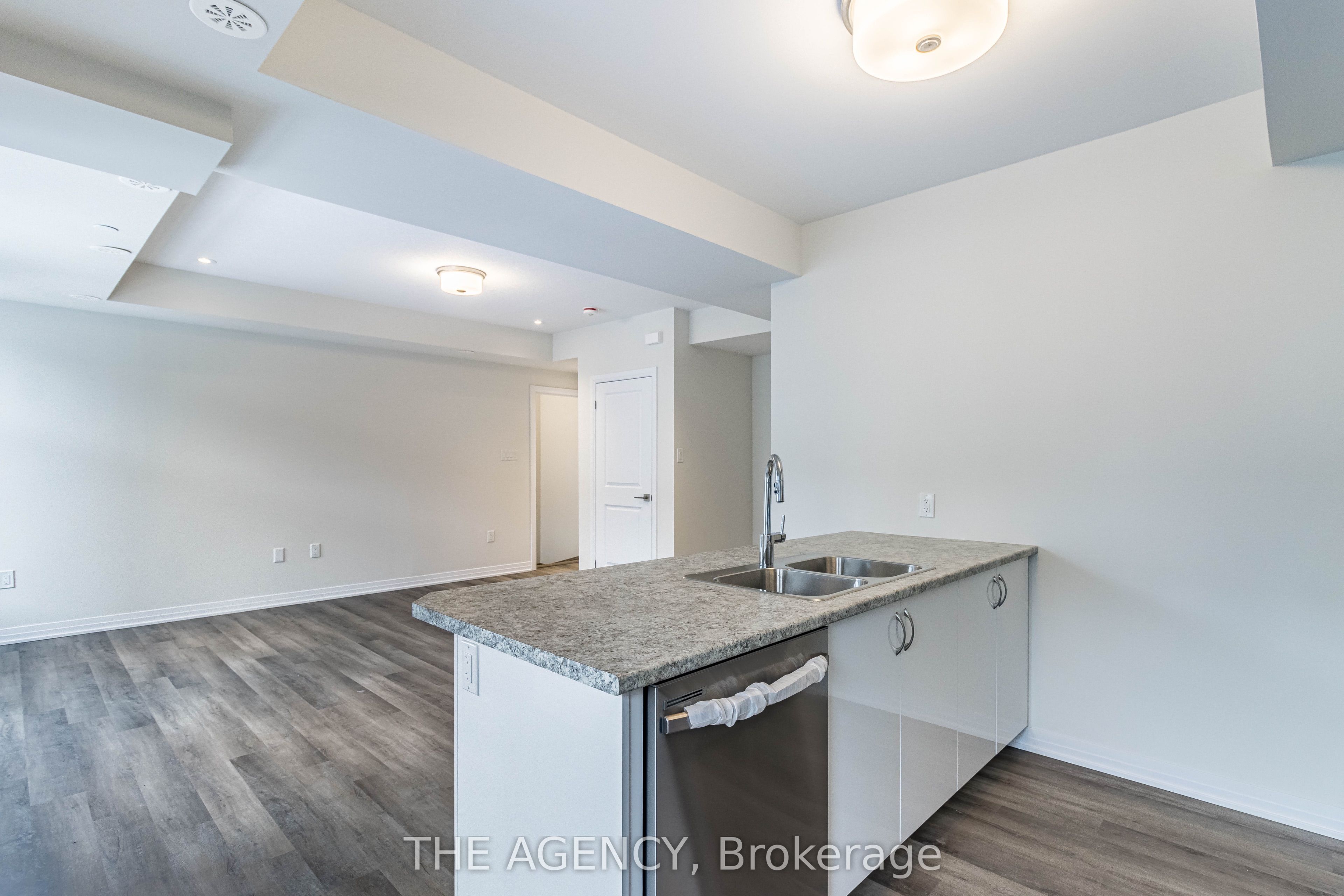 45 Fieldridge Crescent 24 Property Photo 11