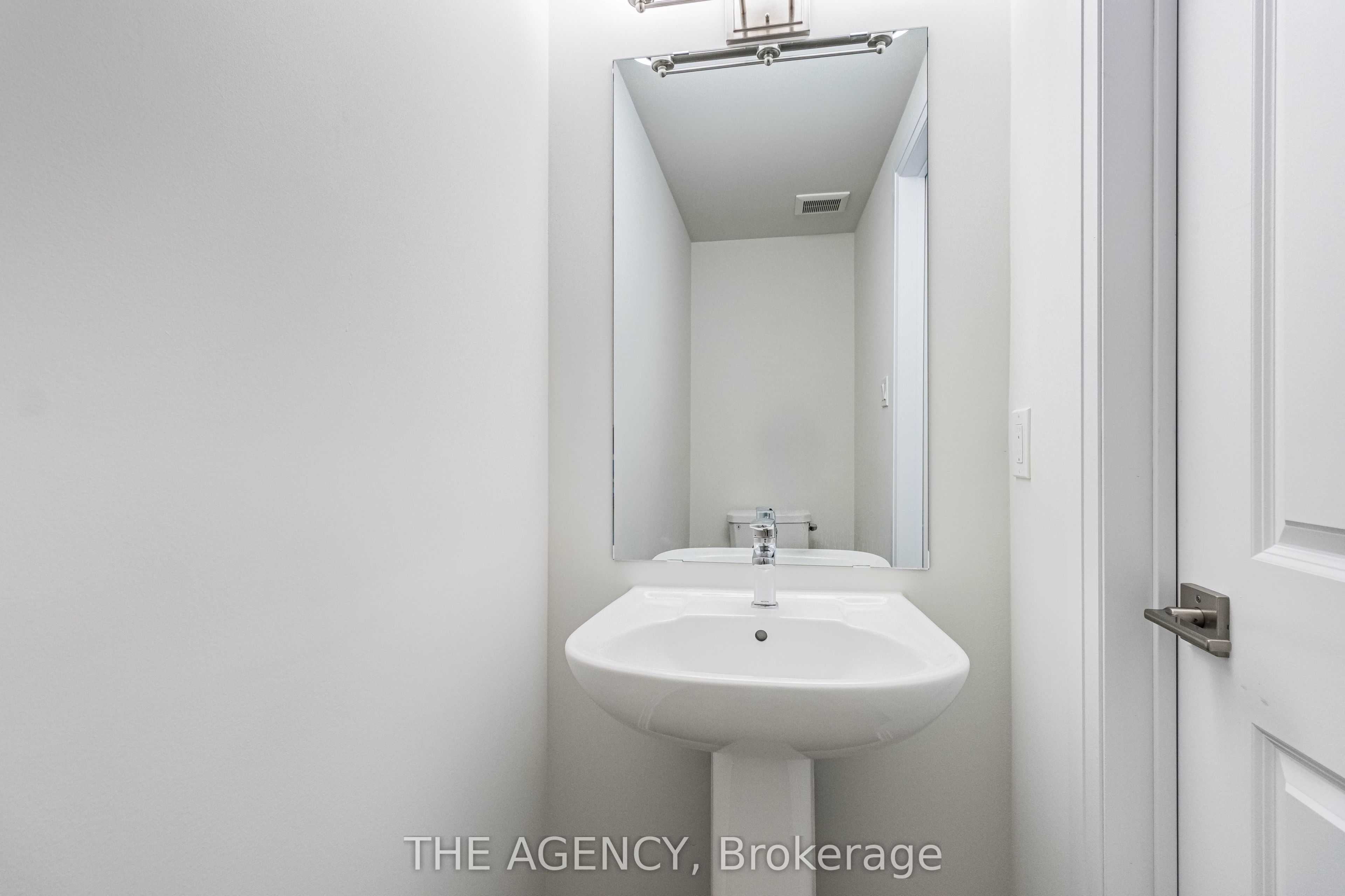 45 Fieldridge Crescent 24 Property Photo 18