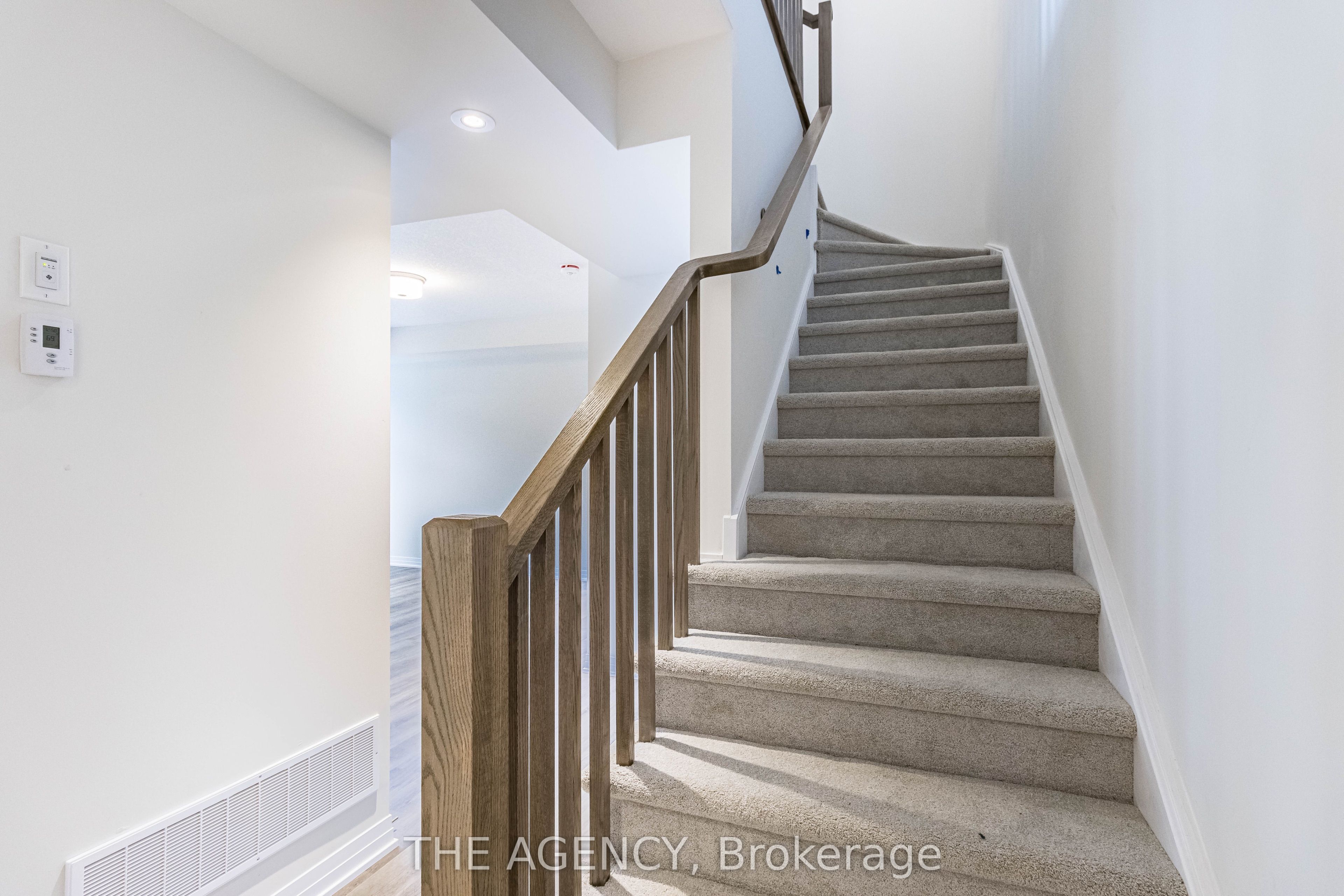 45 Fieldridge Crescent 24 Property Photo 19