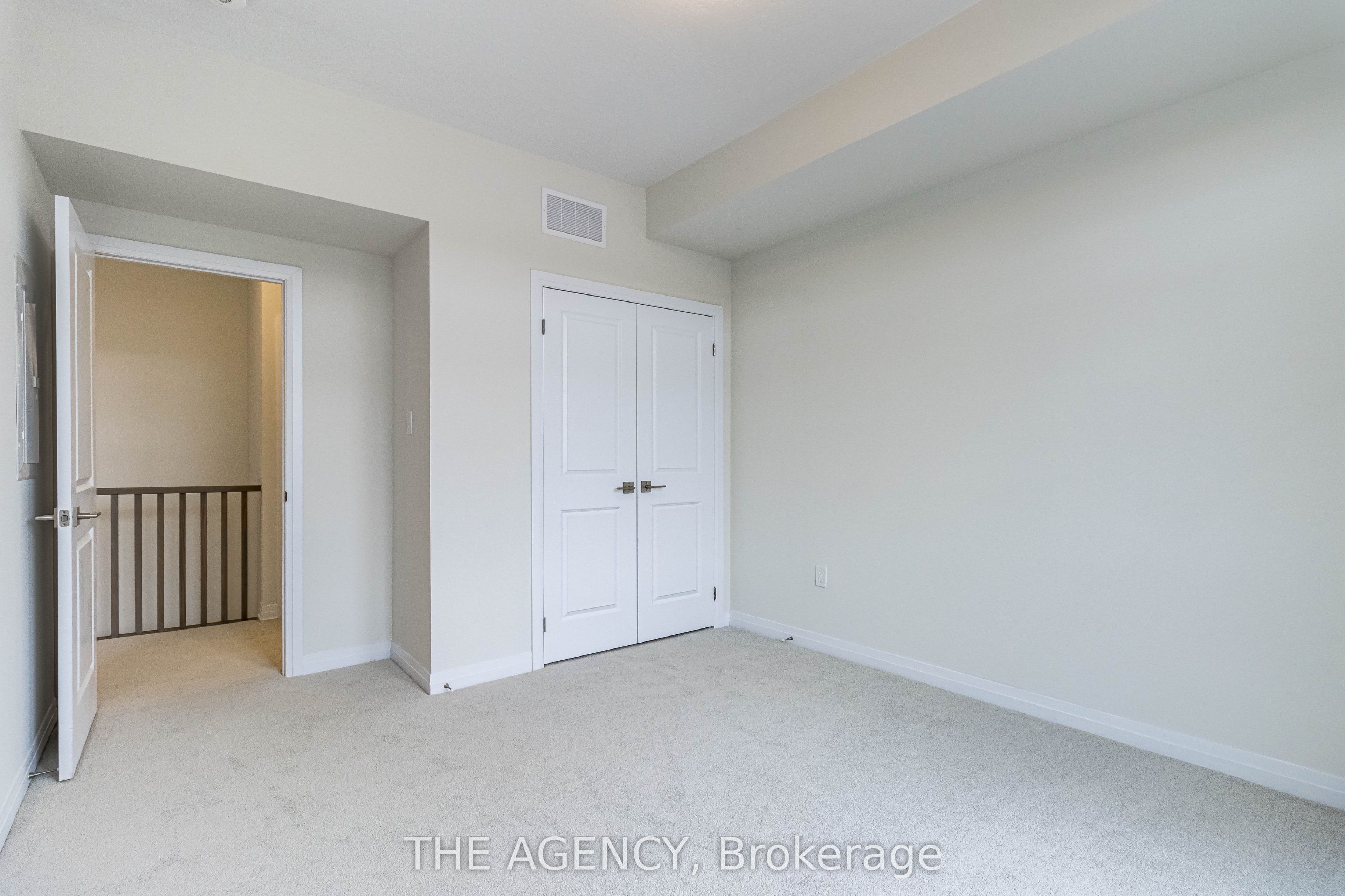 45 Fieldridge Crescent 24 Property Photo 29