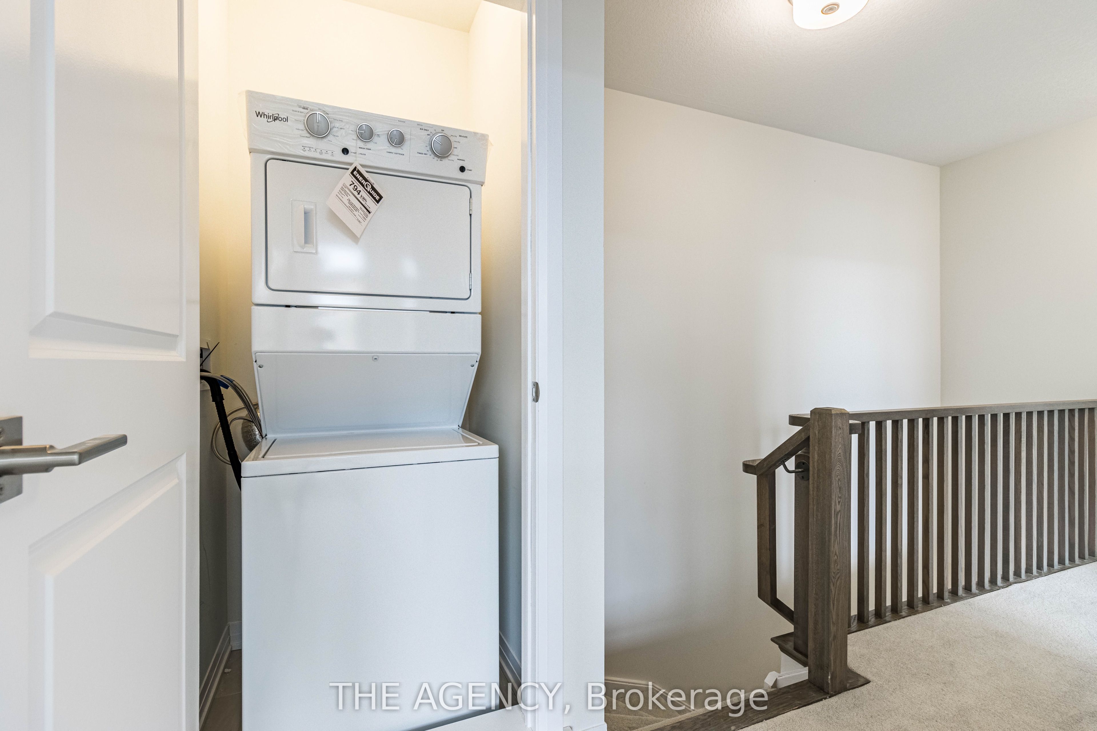 45 Fieldridge Crescent 24 Property Photo 32