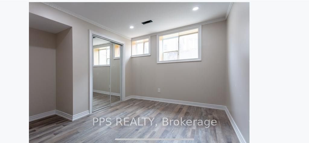 1429 Leger Way N Property Photo 4