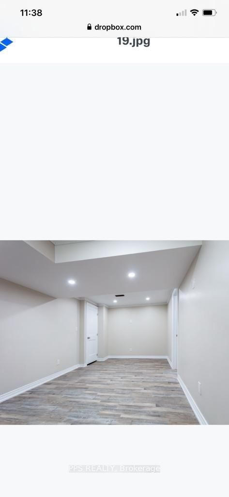 1429 Leger Way N Property Photo 8