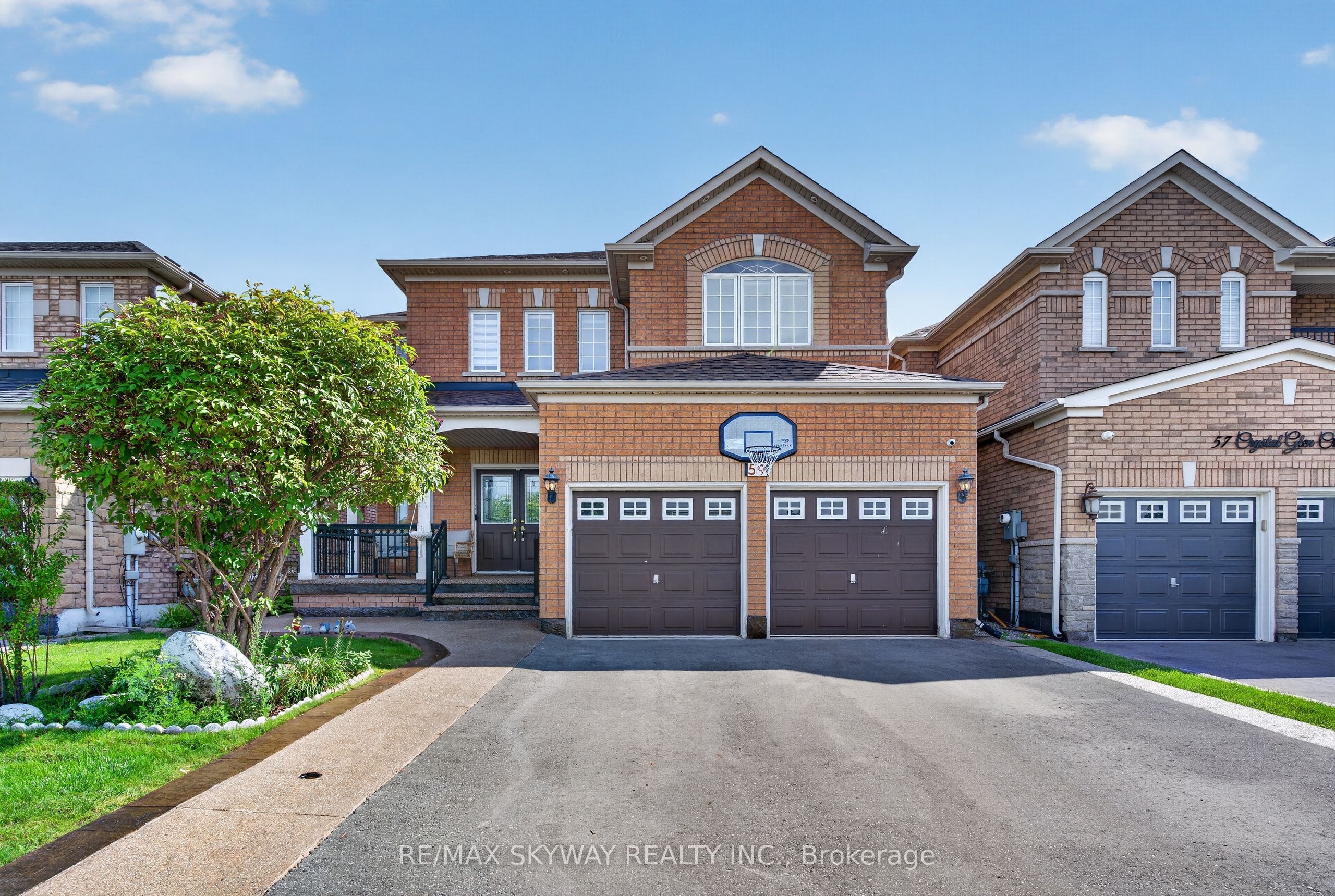 59 Crystal Glen Crescent
