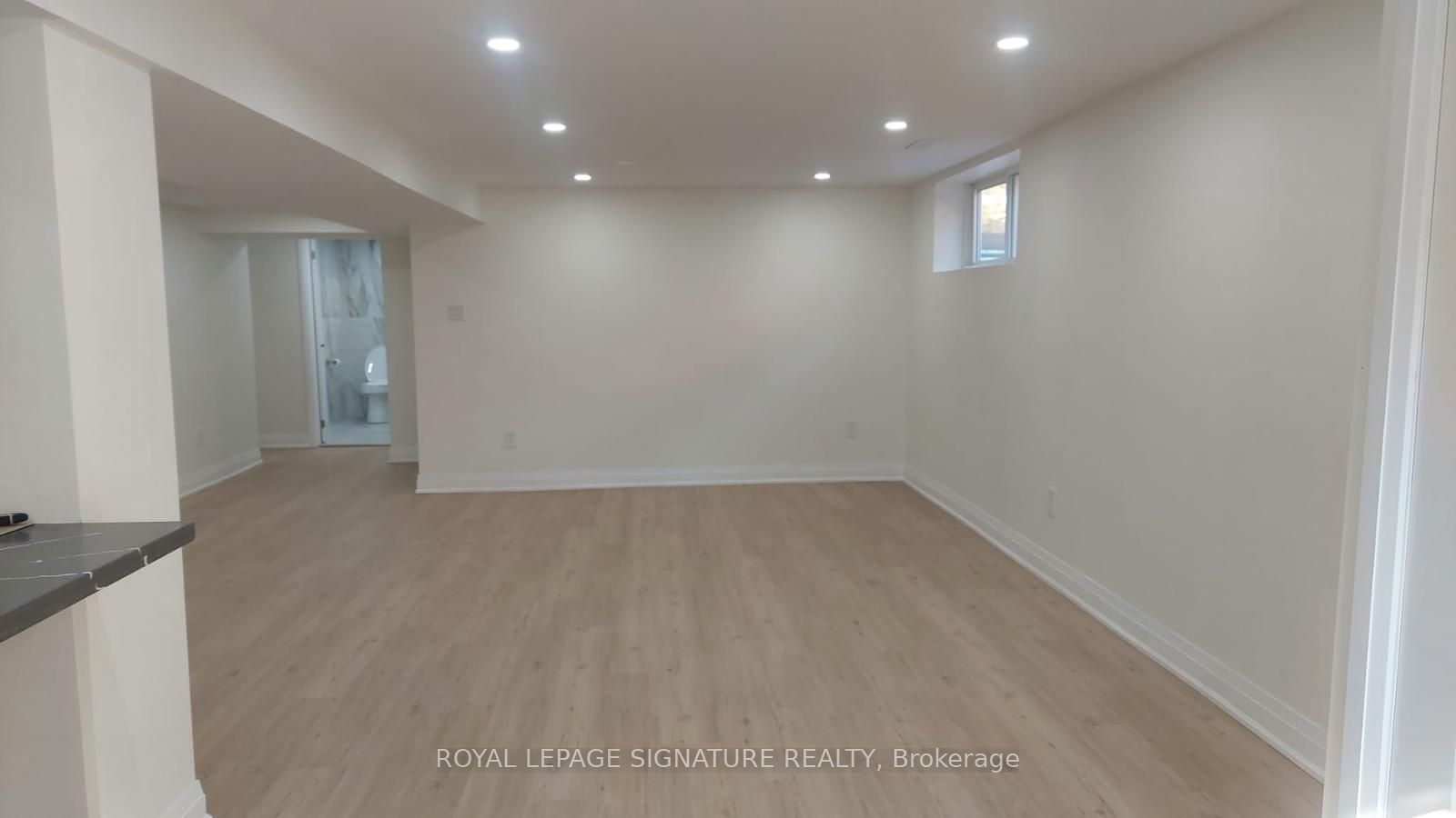 1374 Ludbrook Court Bsmt Property Photo 6