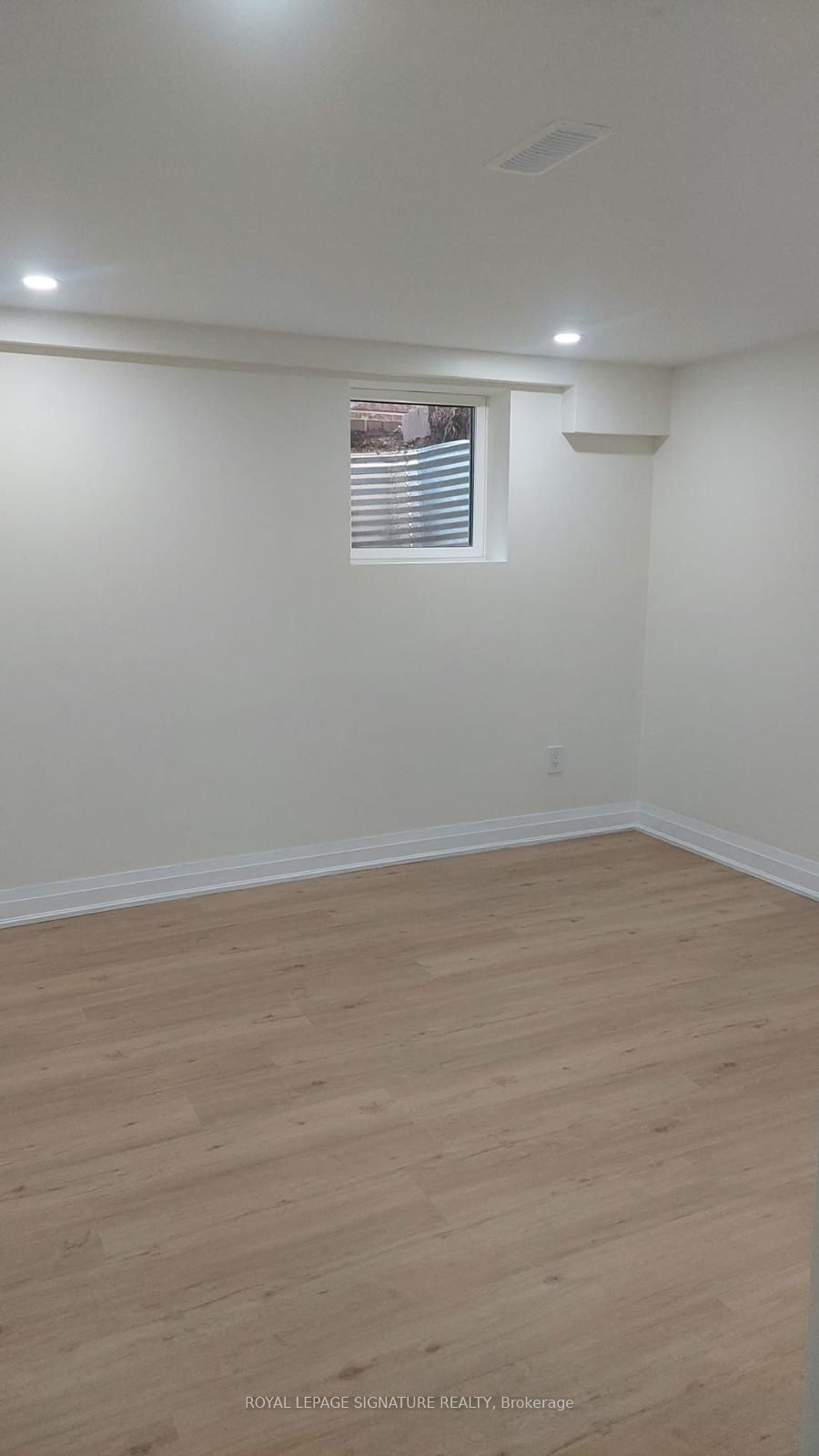 1374 Ludbrook Court Bsmt Property Photo 12