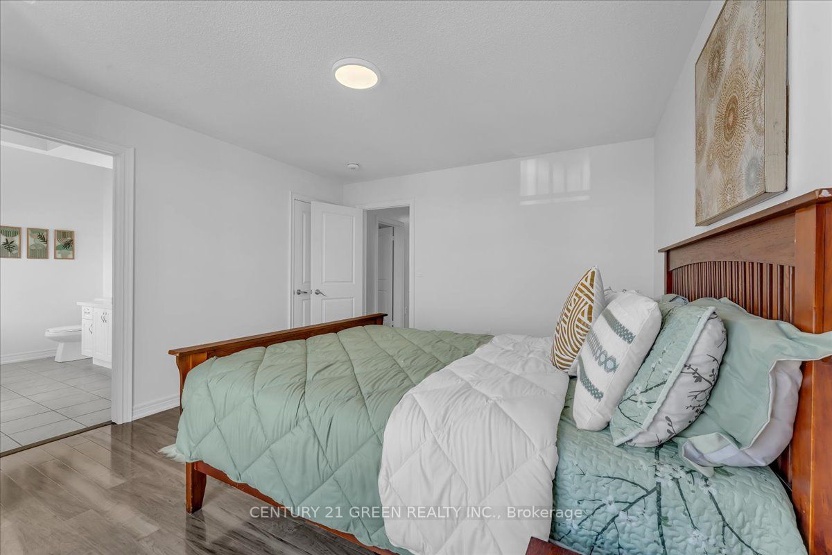 16 Grendon Crescent Property Photo 36