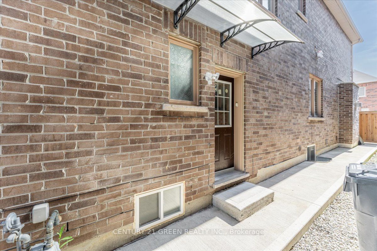 16 Grendon Crescent Property Photo 39
