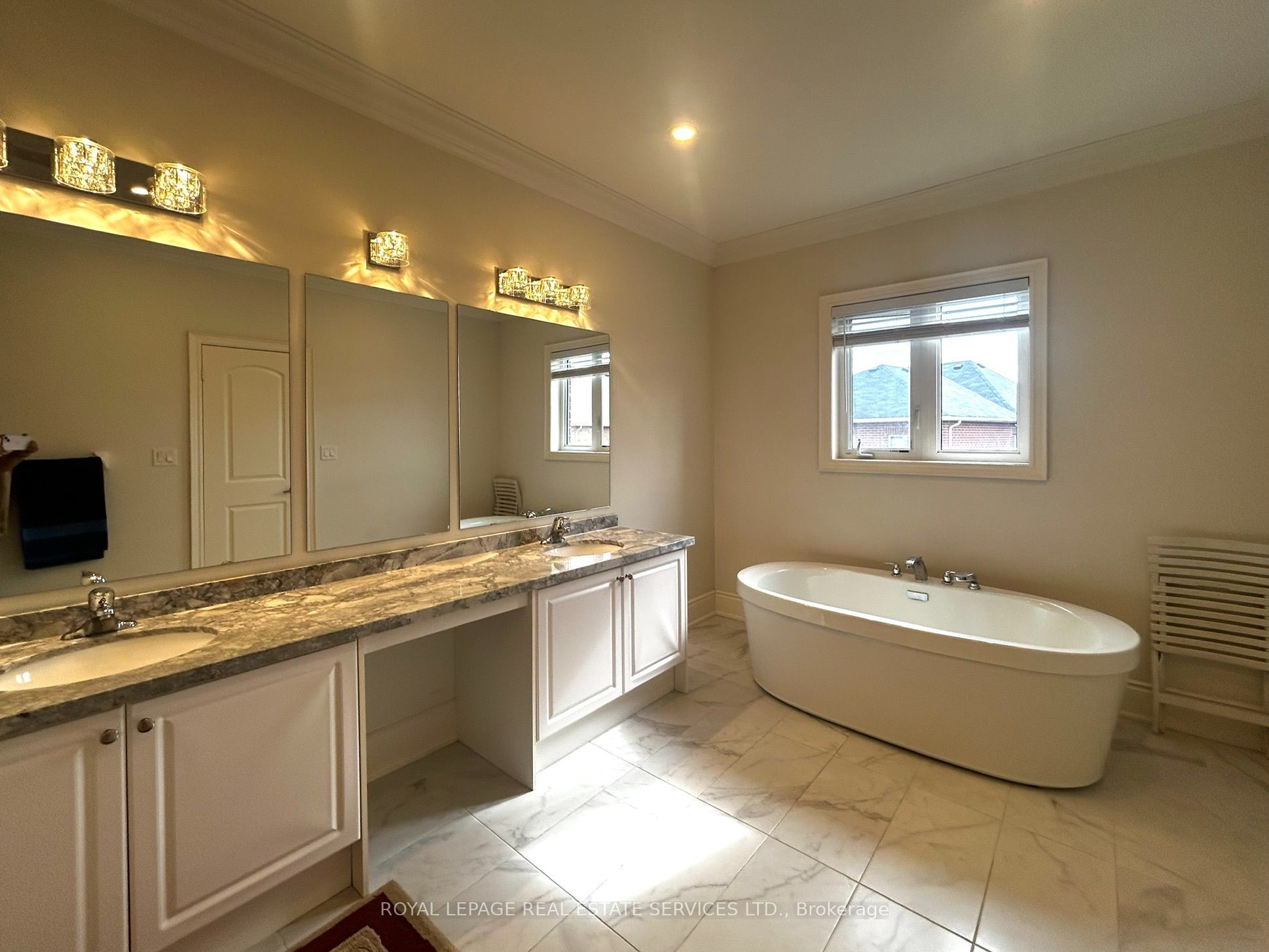3172 William Rose Way Property Photo 18
