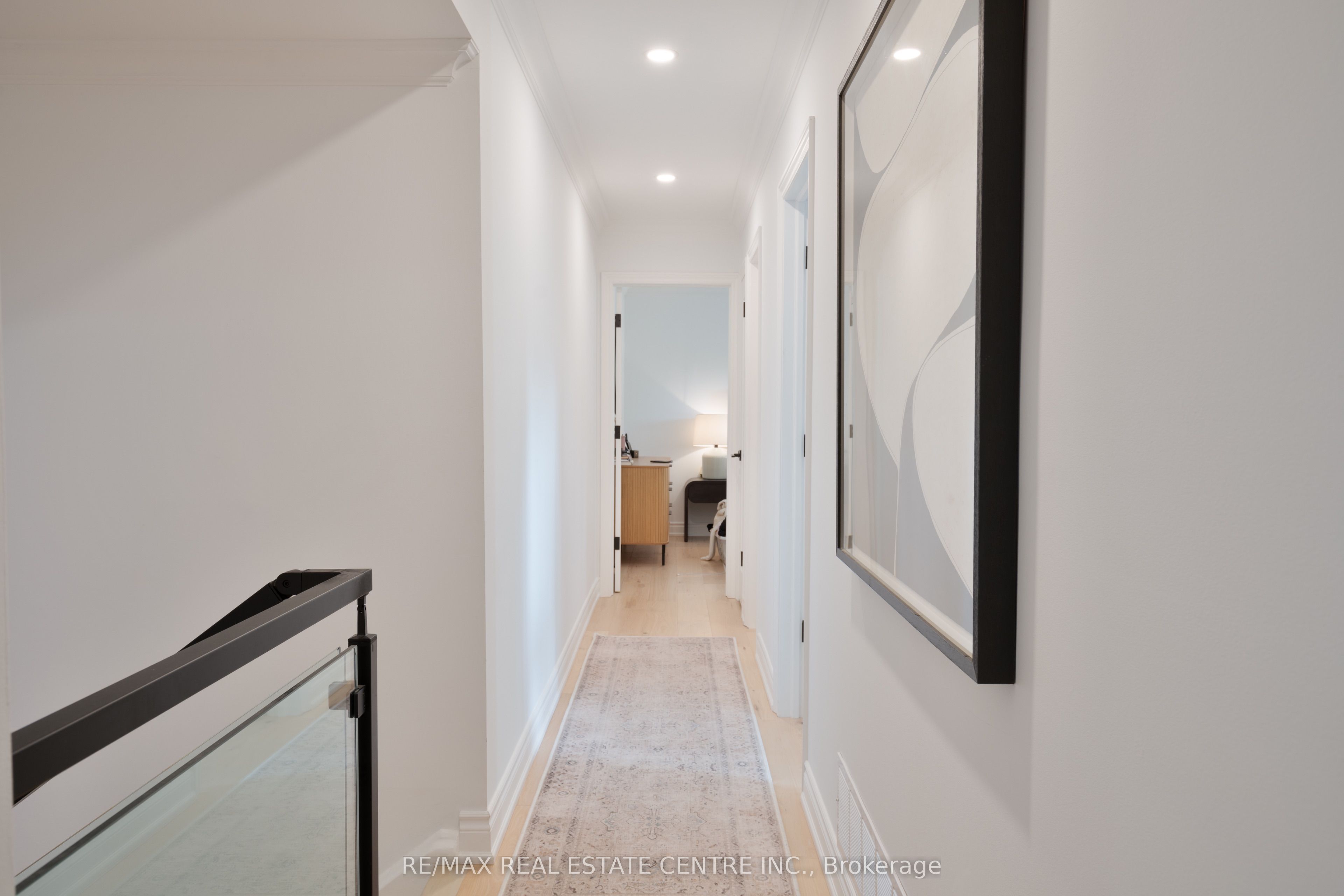 2221 Wyandotte Drive Property Photo 10