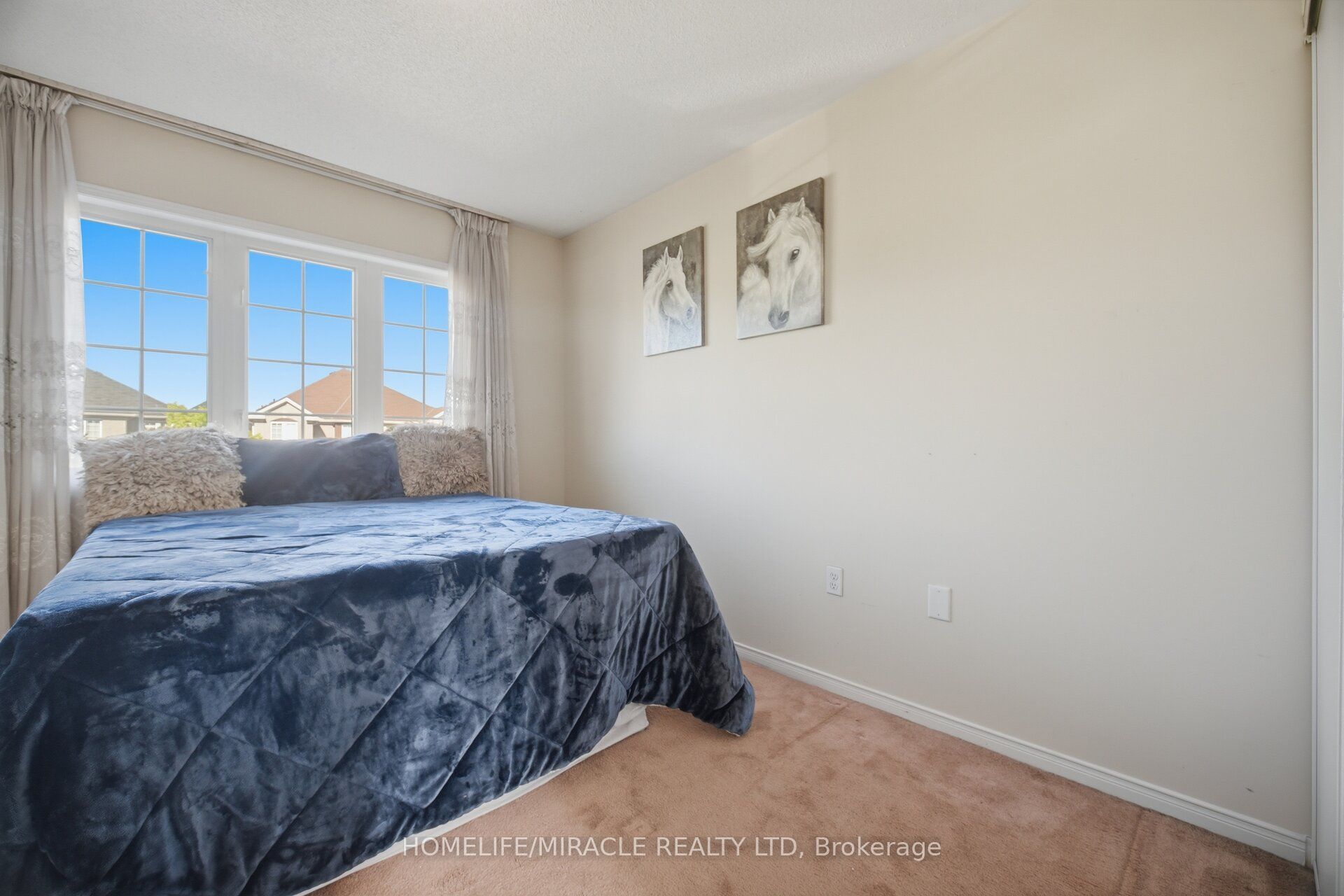 101 Crystalview Crescent Property Photo 26