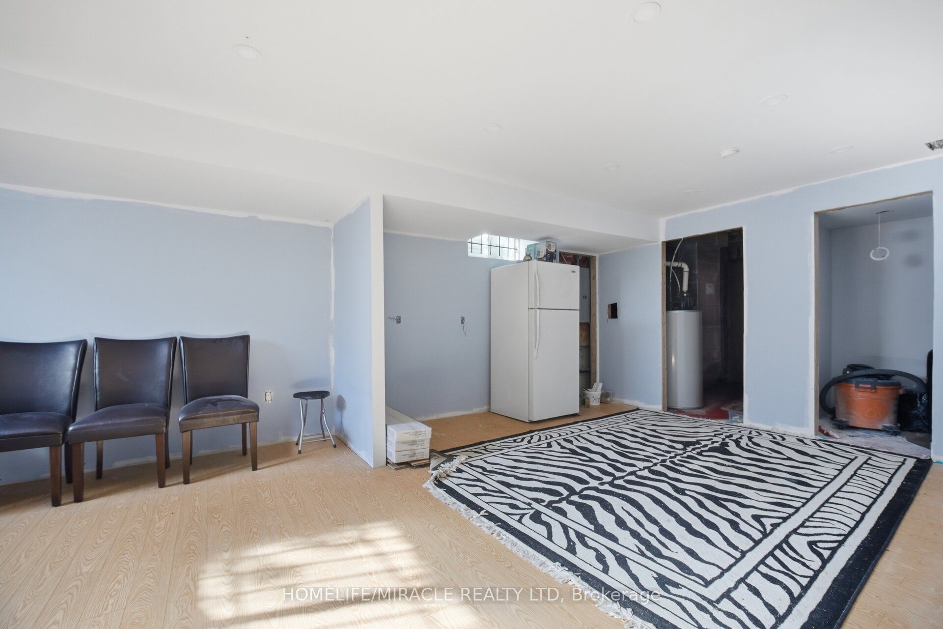 101 Crystalview Crescent Property Photo 34