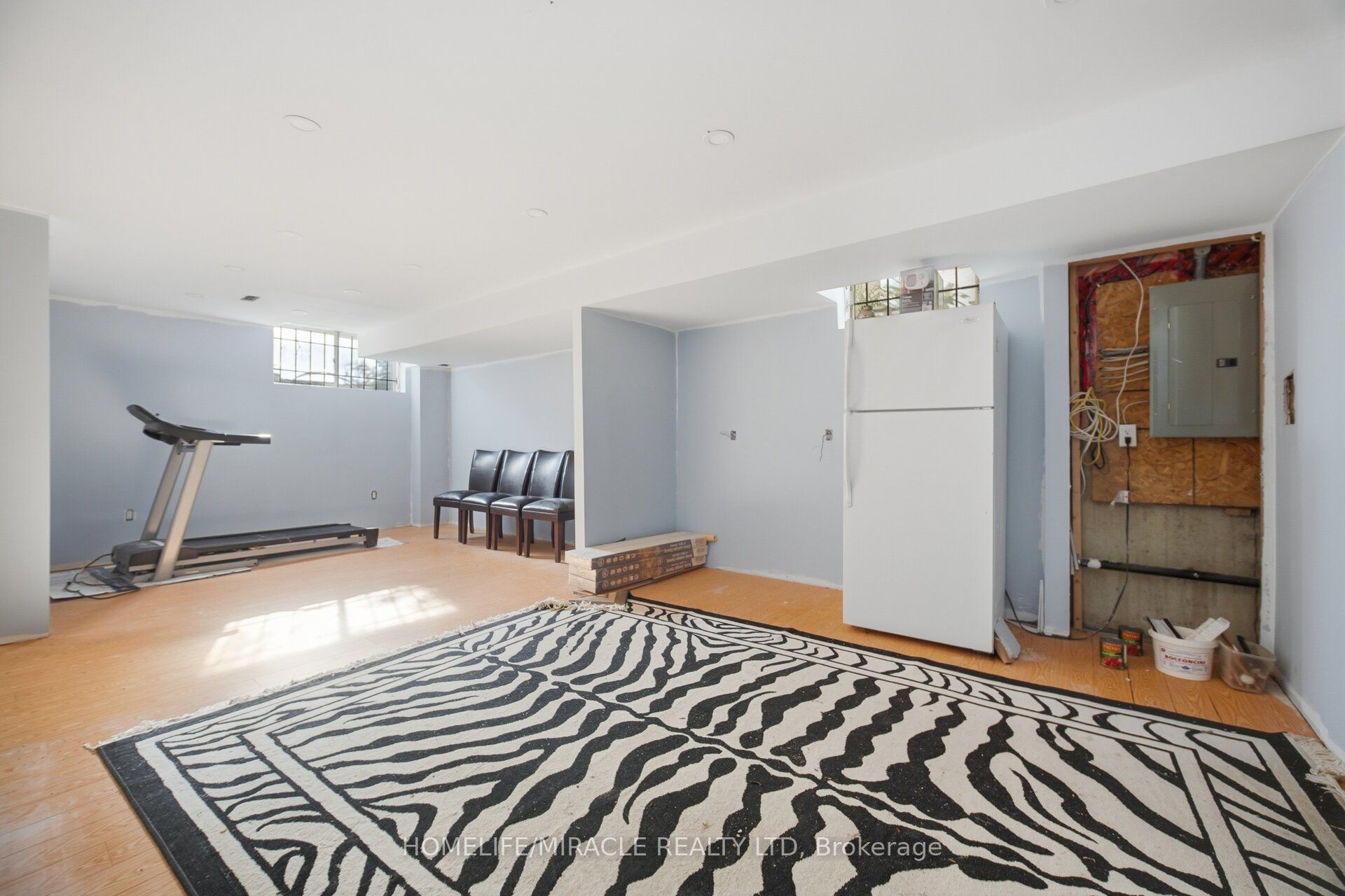 101 Crystalview Crescent Property Photo 35