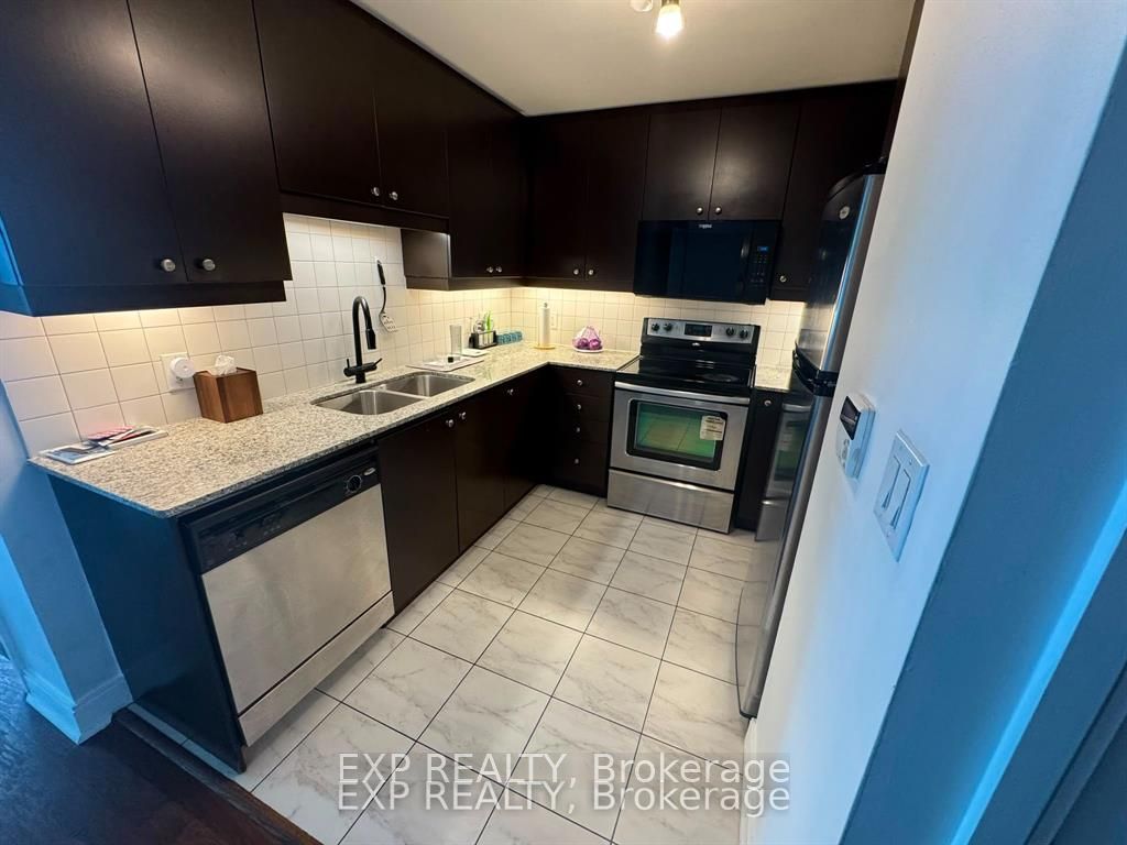 60 Absolute Avenue 3707 Property Photo 8