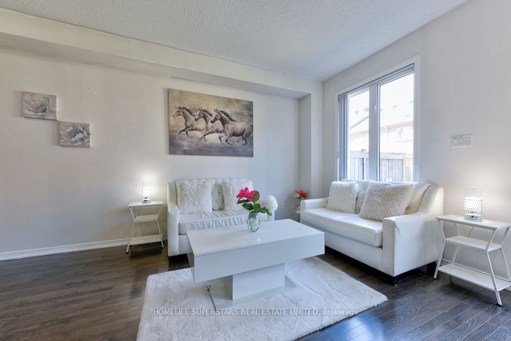 61 Utopia Way Property Photo 3