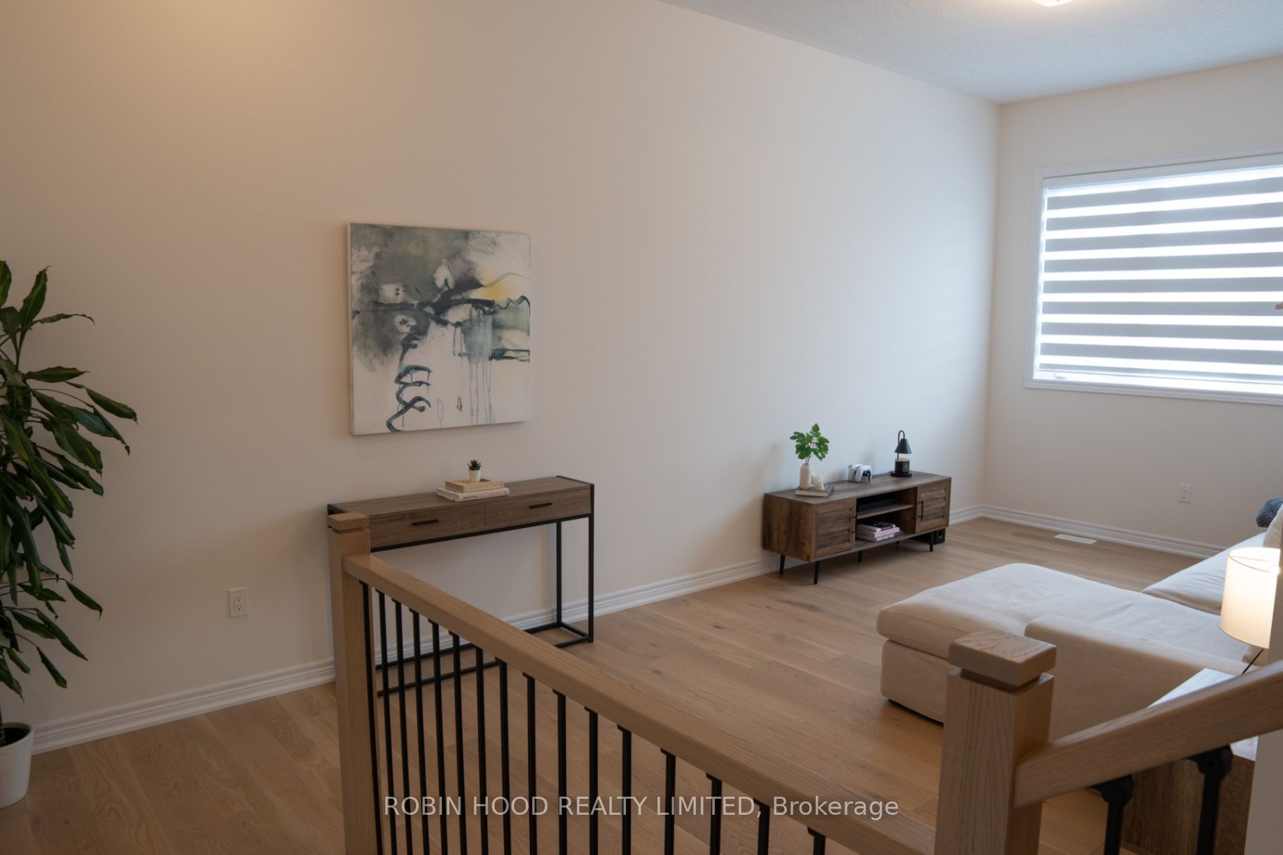 896 Apple Terrace Property Photo 12