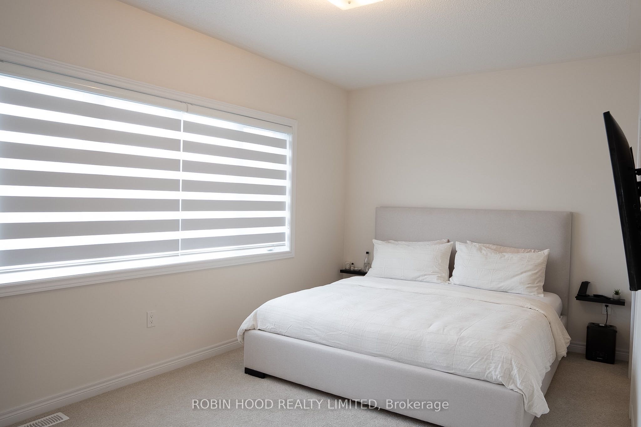 896 Apple Terrace Property Photo 16