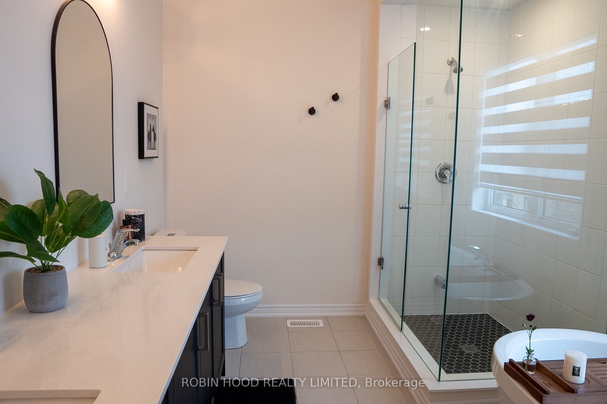 896 Apple Terrace Property Photo 17