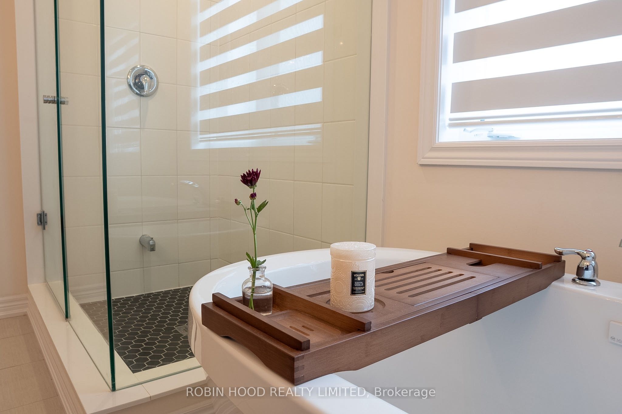 896 Apple Terrace Property Photo 21