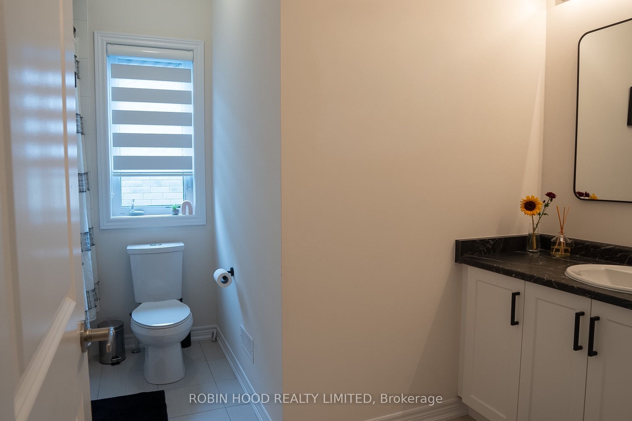 896 Apple Terrace Property Photo 23