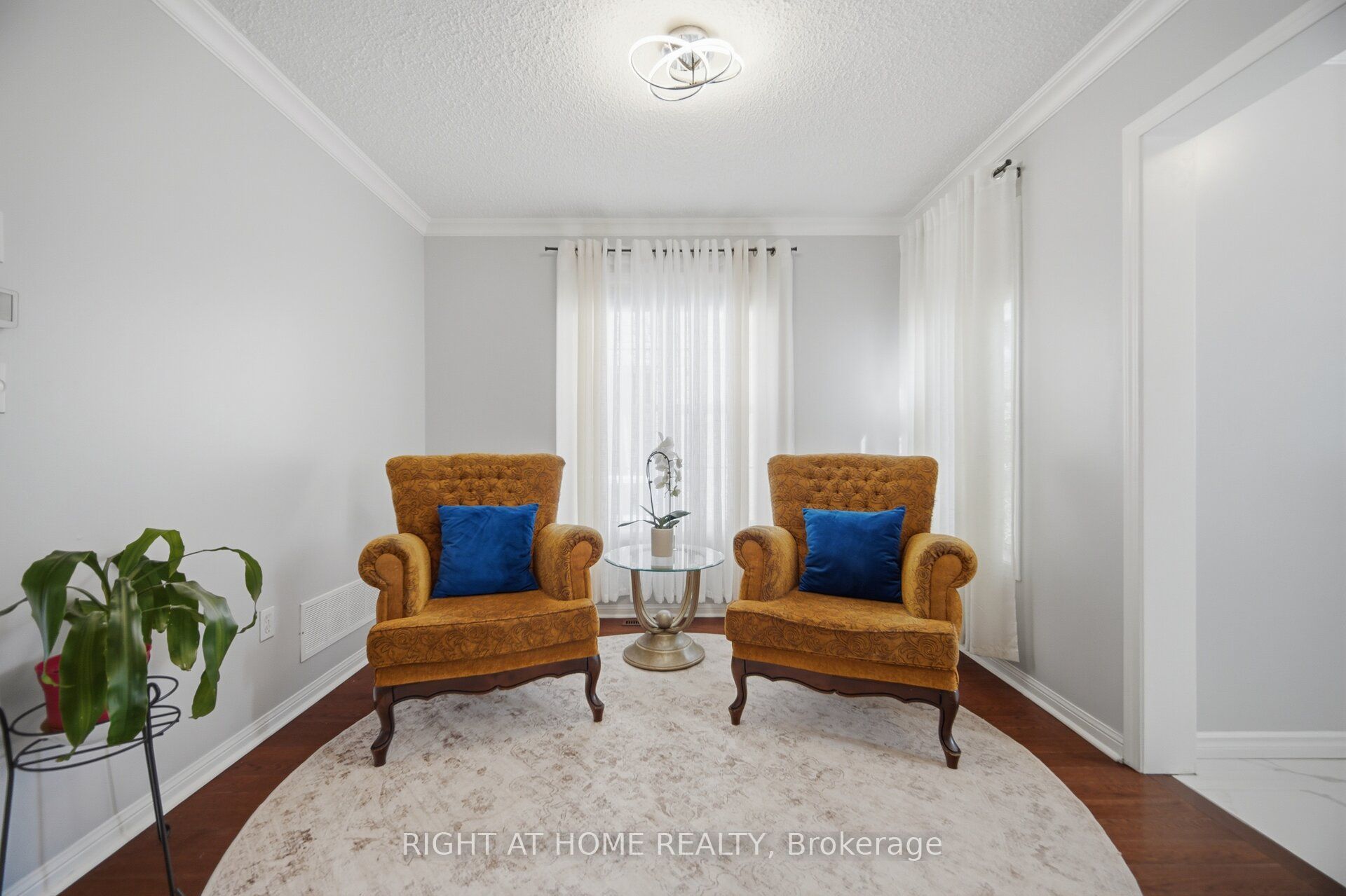 475 Collis Court Property Photo 7
