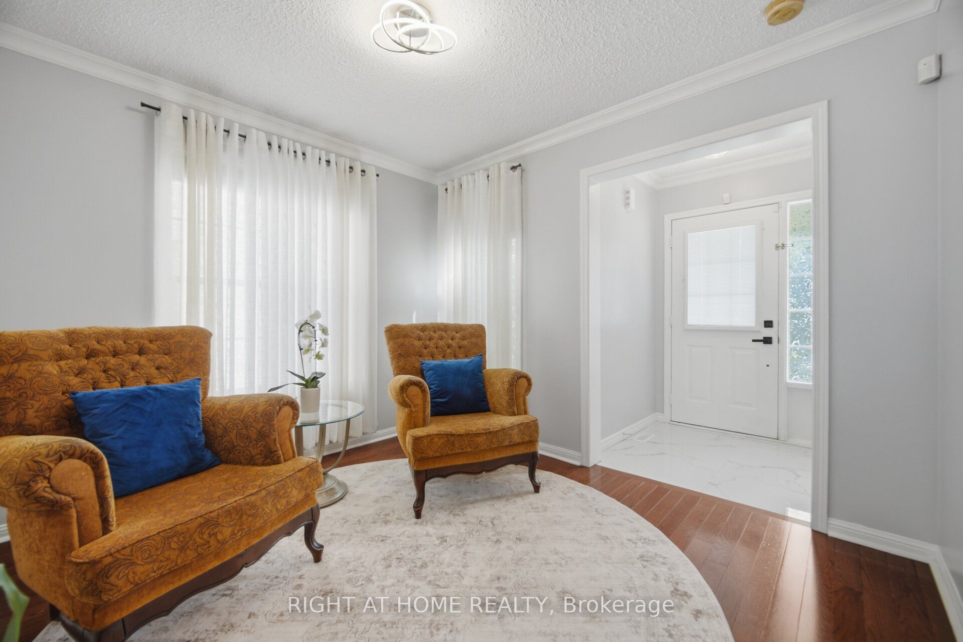 475 Collis Court Property Photo 8