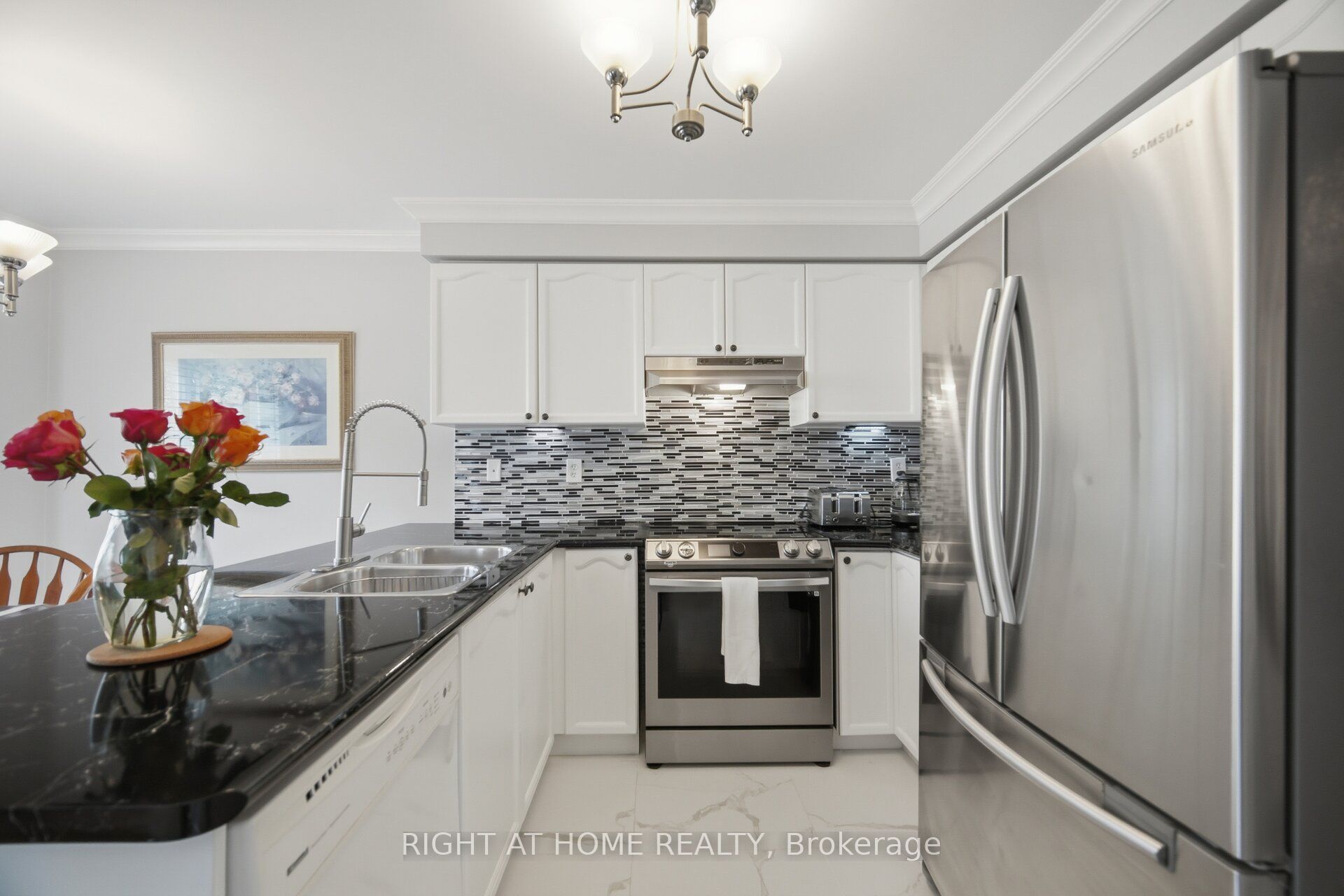 475 Collis Court Property Photo 12