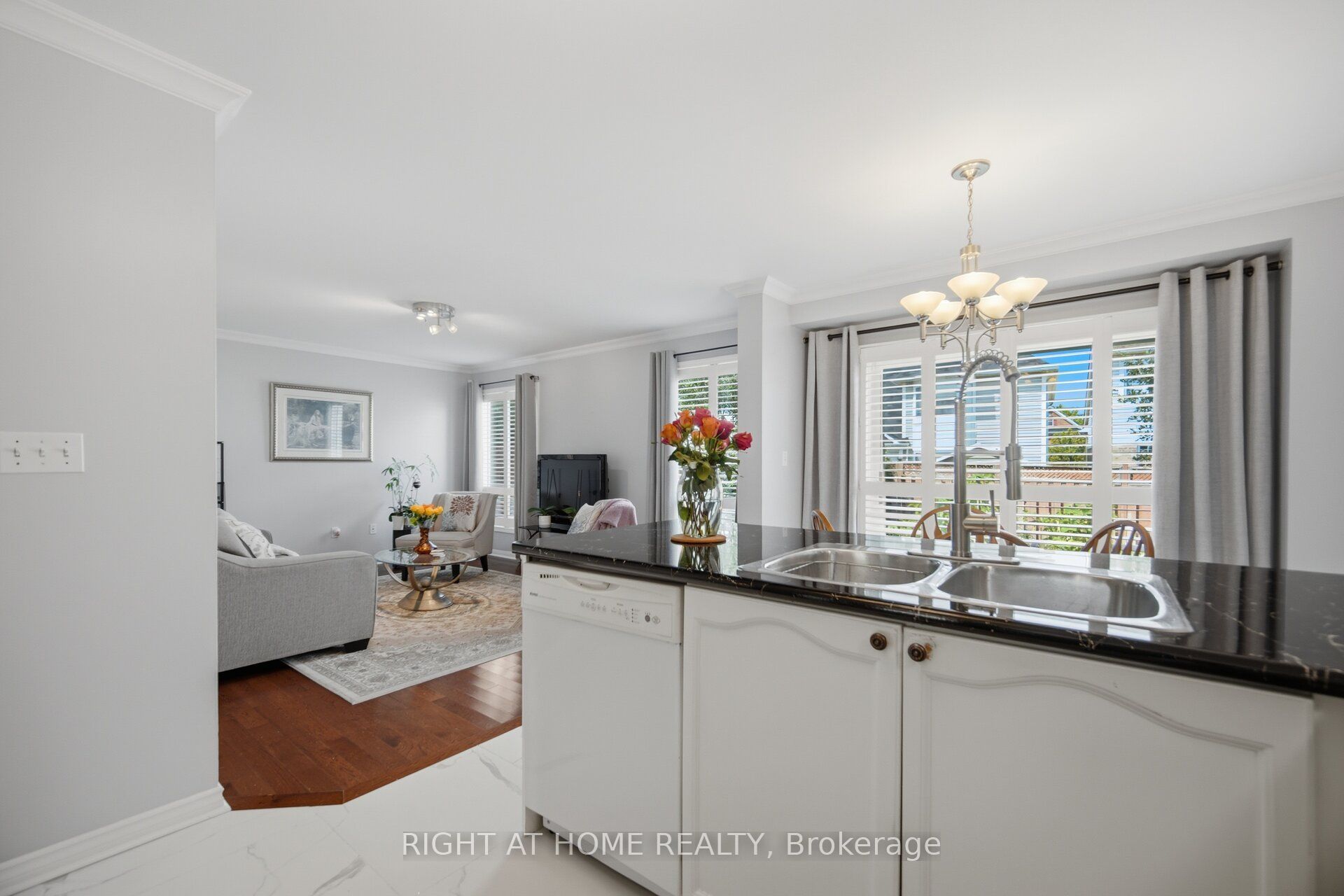 475 Collis Court Property Photo 14