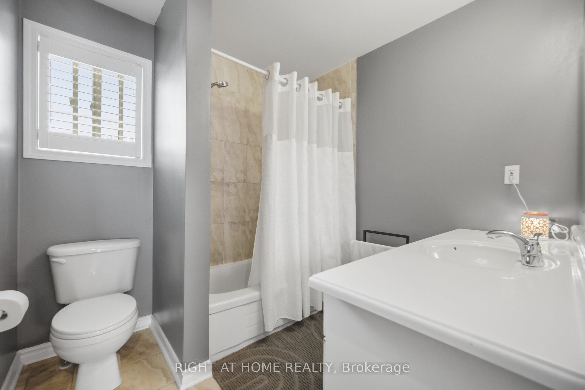 475 Collis Court Property Photo 23