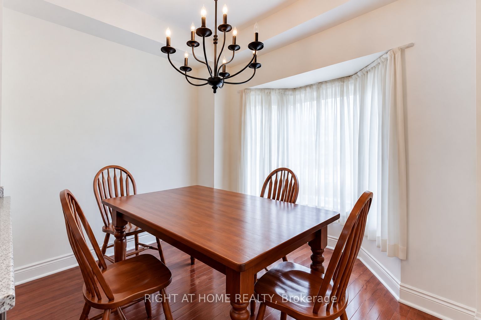 1130 Cawthra Road 2 Property Photo 8