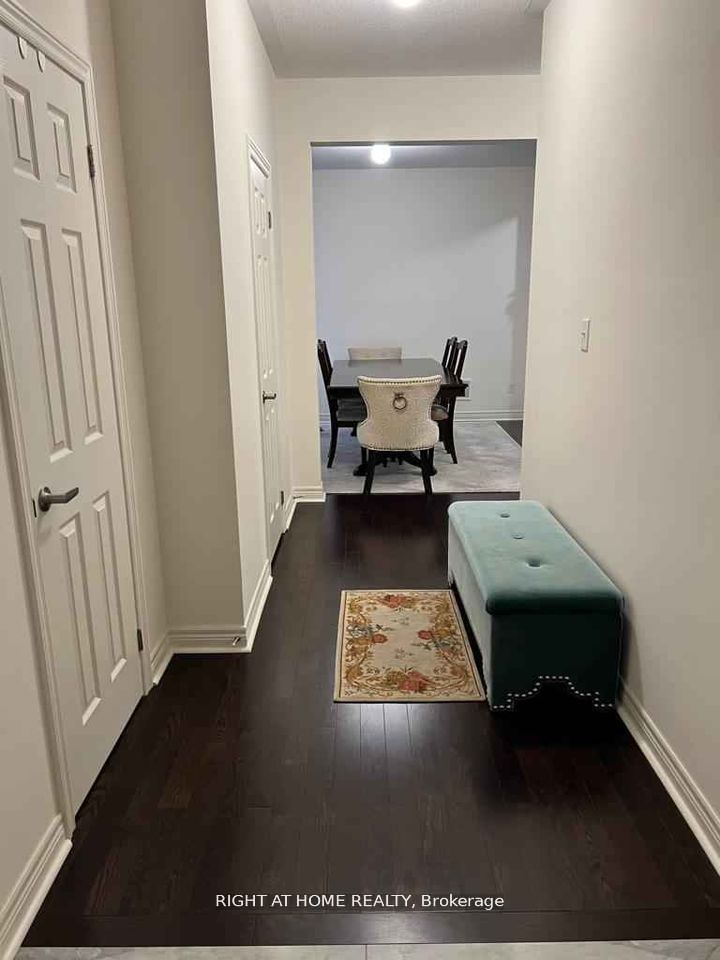 467 Downes Jackson Heights N Property Photo 3