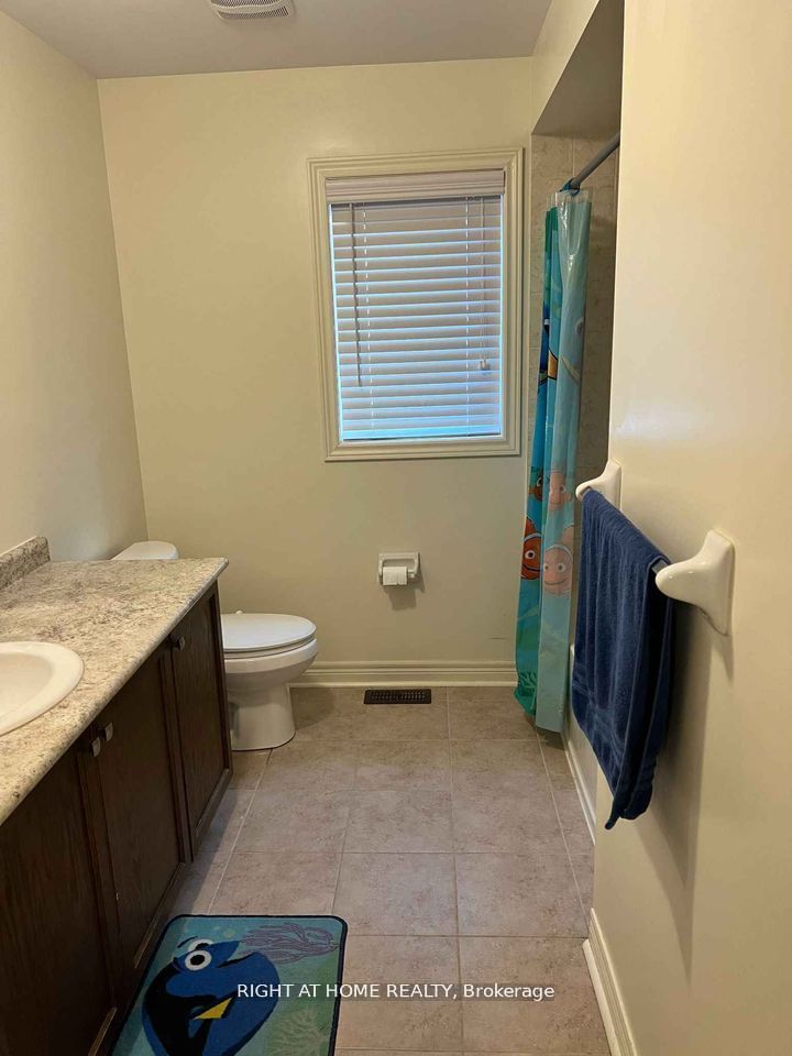 467 Downes Jackson Heights N Property Photo 9